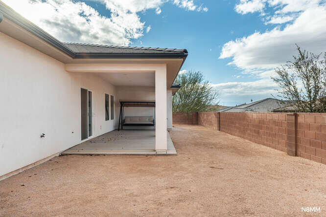 WARNER GATEWAY - Residential