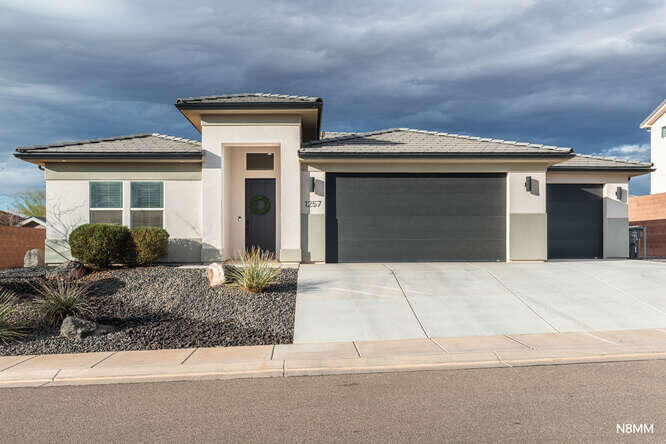 WARNER GATEWAY - Residential