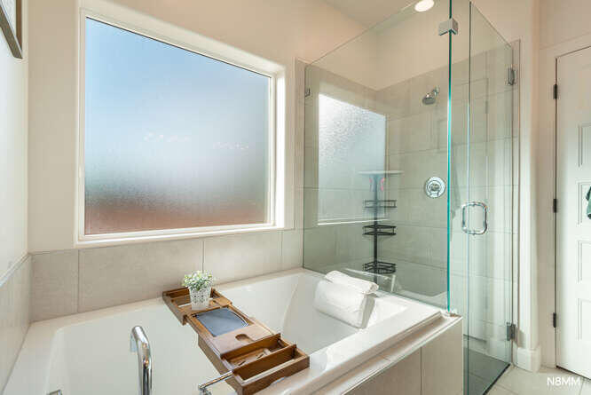 WARNER GATEWAY - Residential