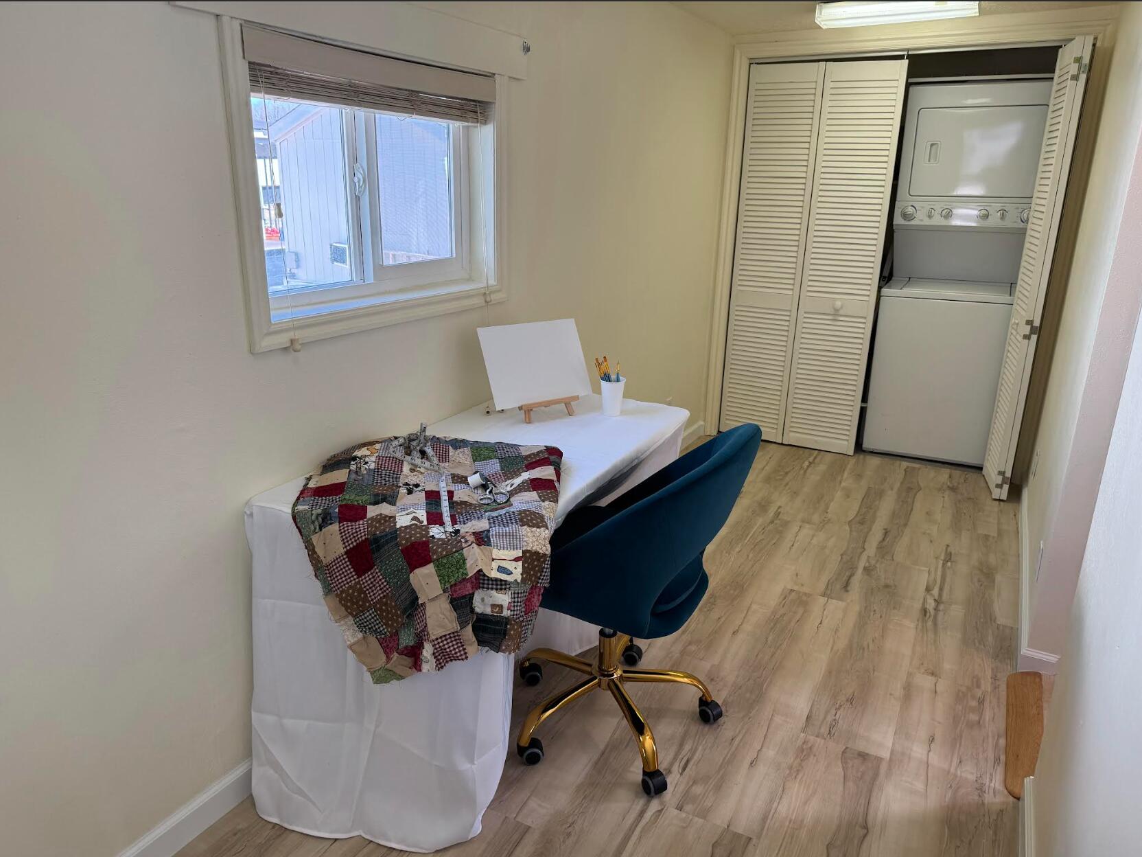 CANYON BREEZE RV RESORT - Residential