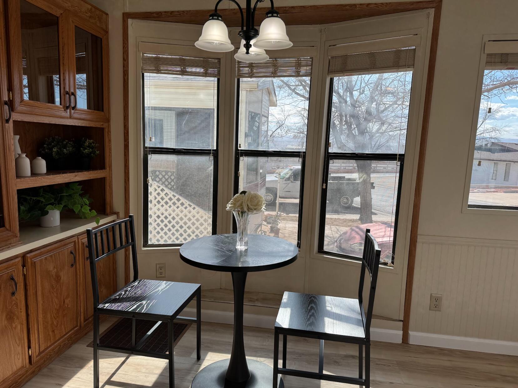 CANYON BREEZE RV RESORT - Residential