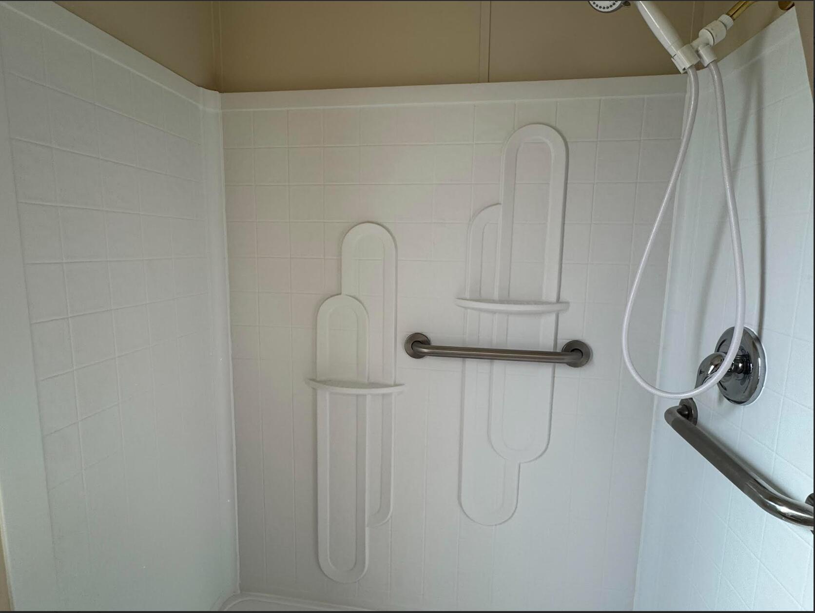 CANYON BREEZE RV RESORT - Residential