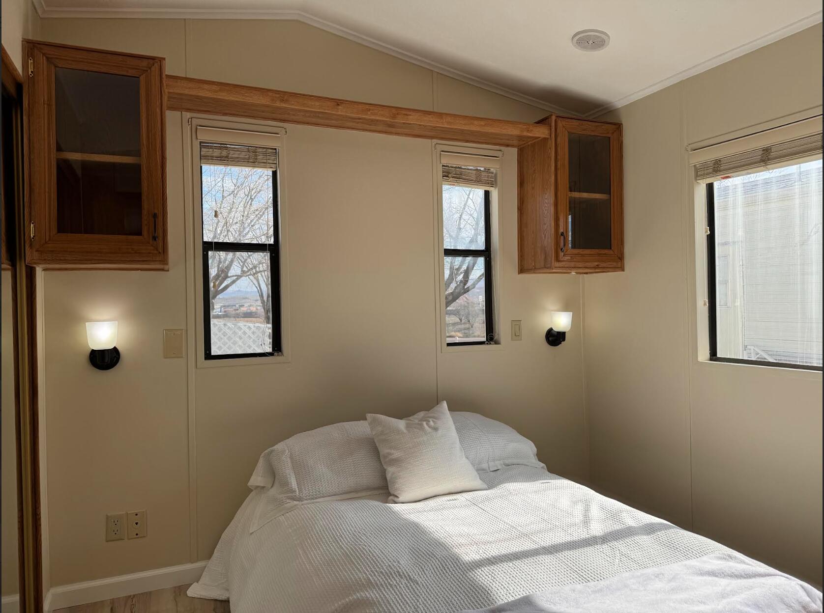 CANYON BREEZE RV RESORT - Residential