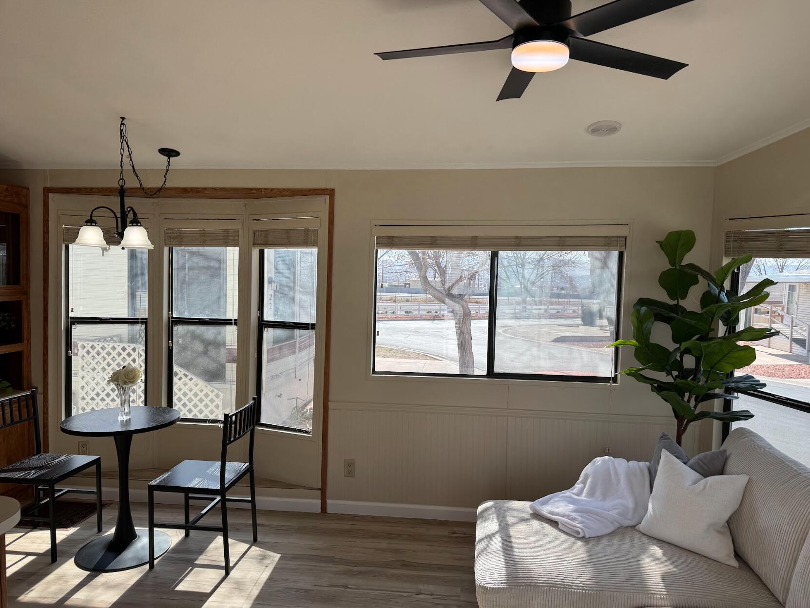 CANYON BREEZE RV RESORT - Residential