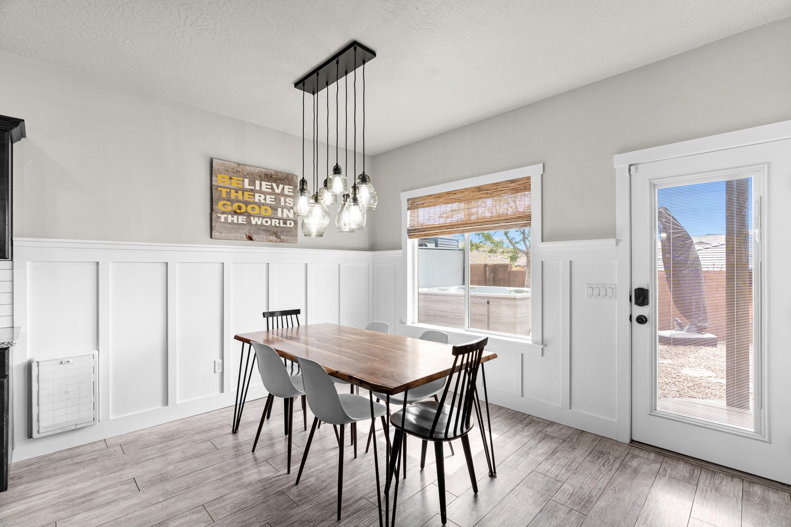 DESERT RIDGE - Residential