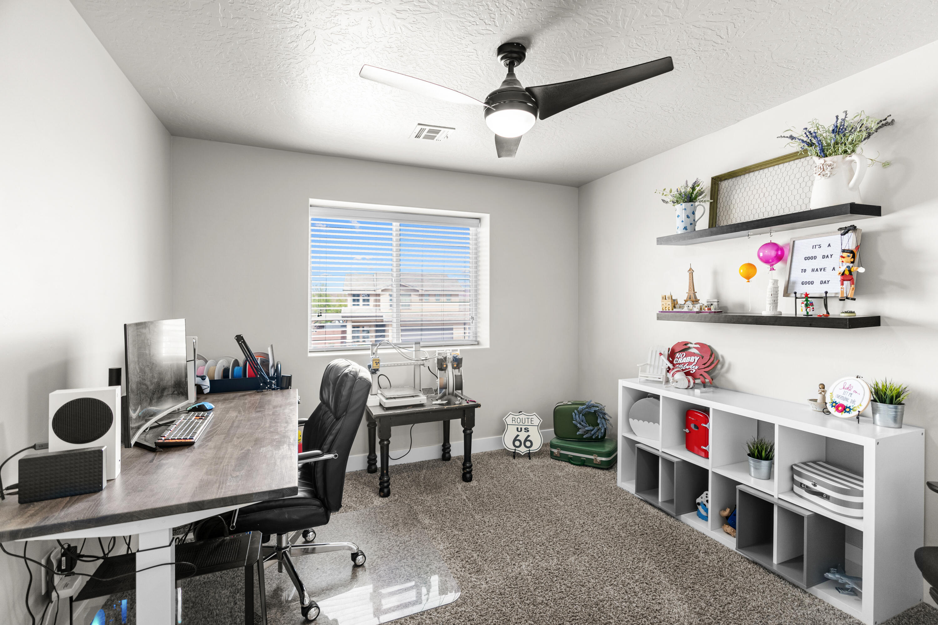 DESERT RIDGE - Residential