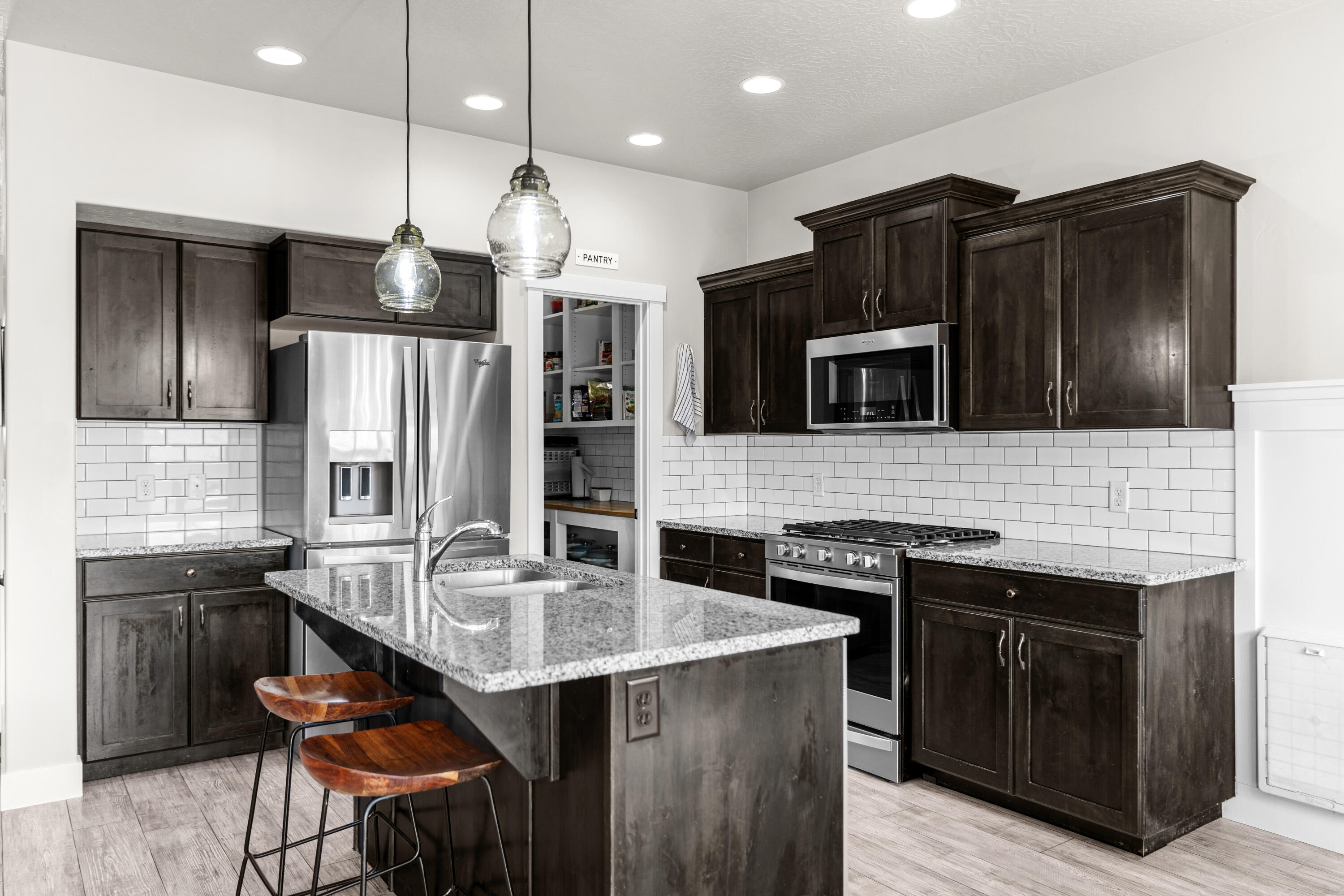 DESERT RIDGE - Residential