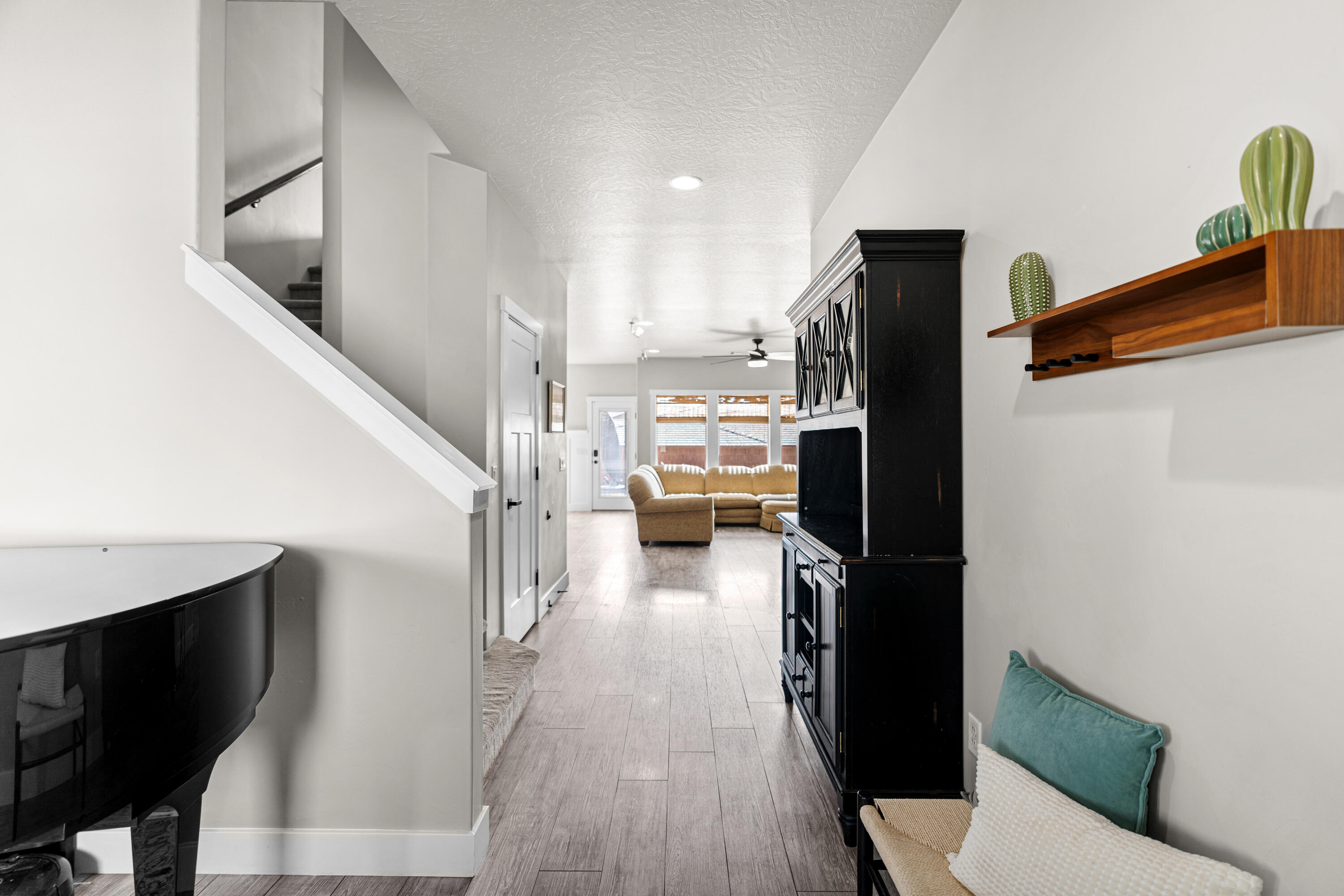 DESERT RIDGE - Residential