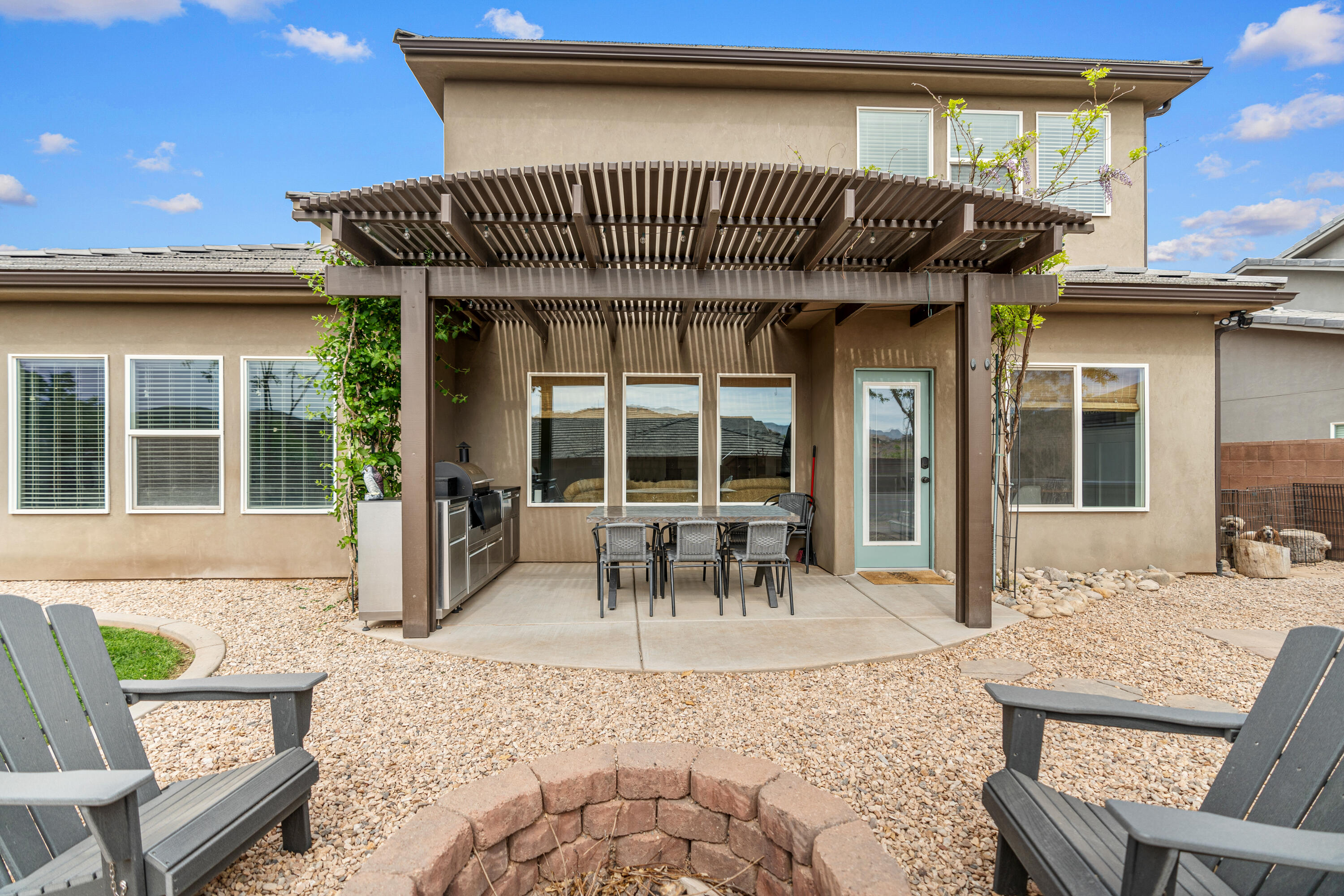 DESERT RIDGE - Residential