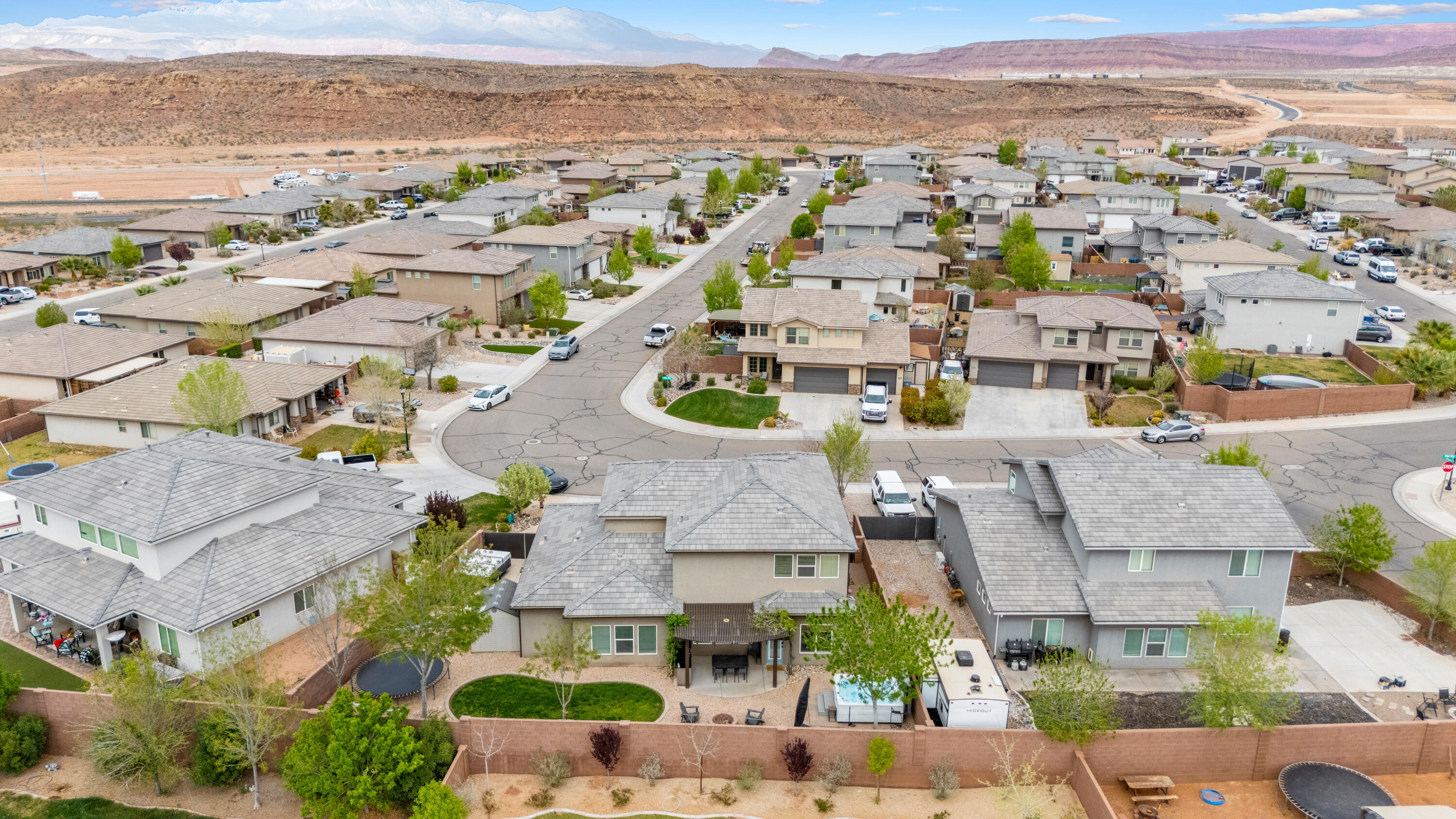 DESERT RIDGE - Residential