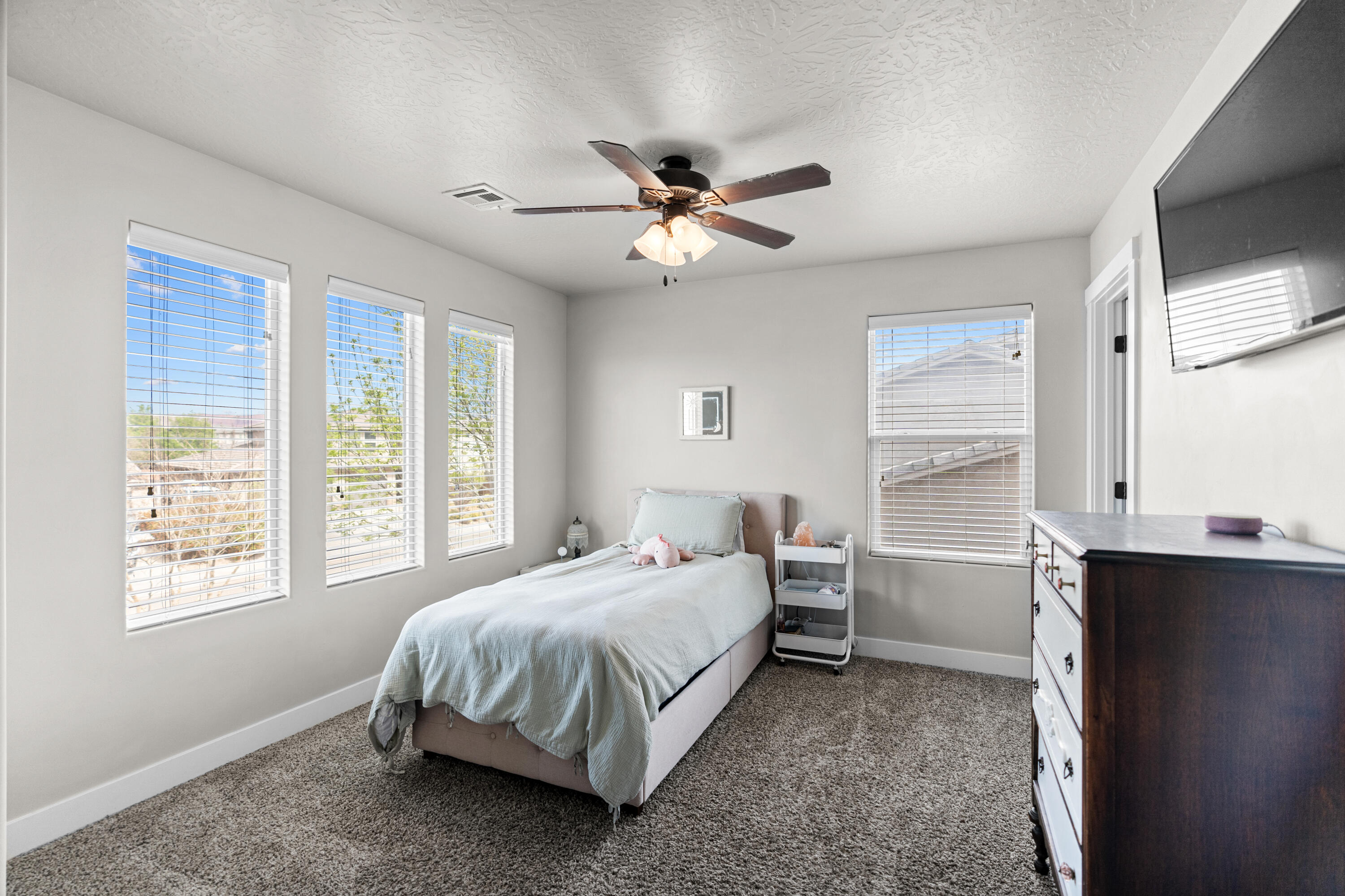 DESERT RIDGE - Residential