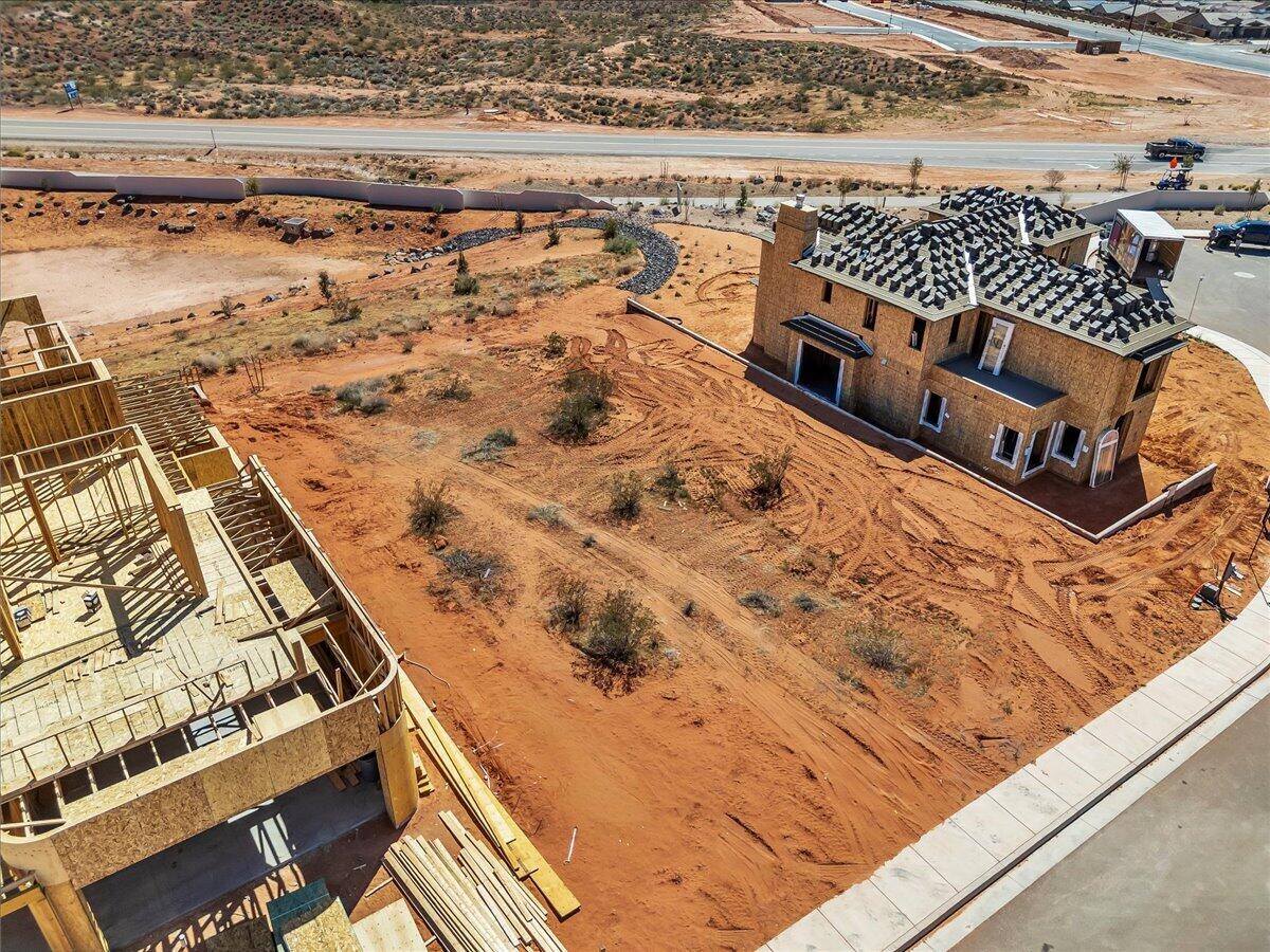 SOLENTE VILLAGE - Land