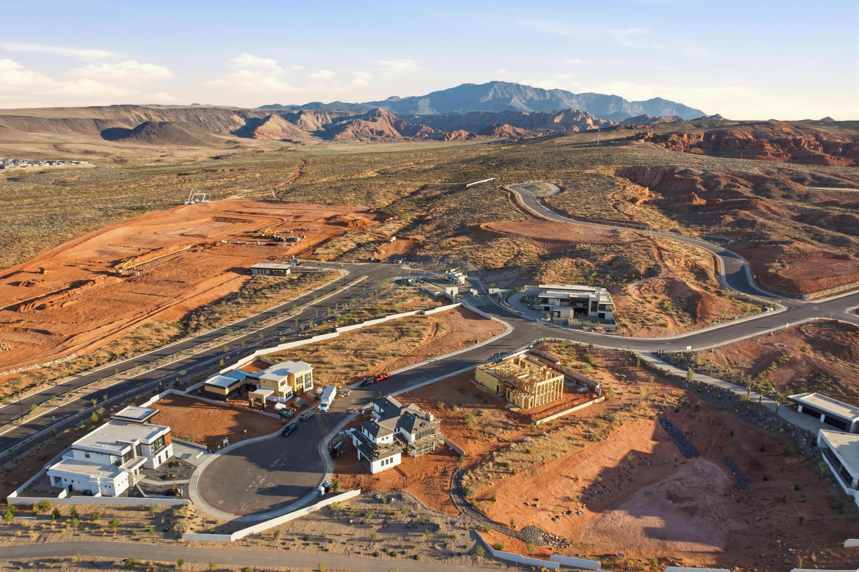 SOLENTE VILLAGE - Land