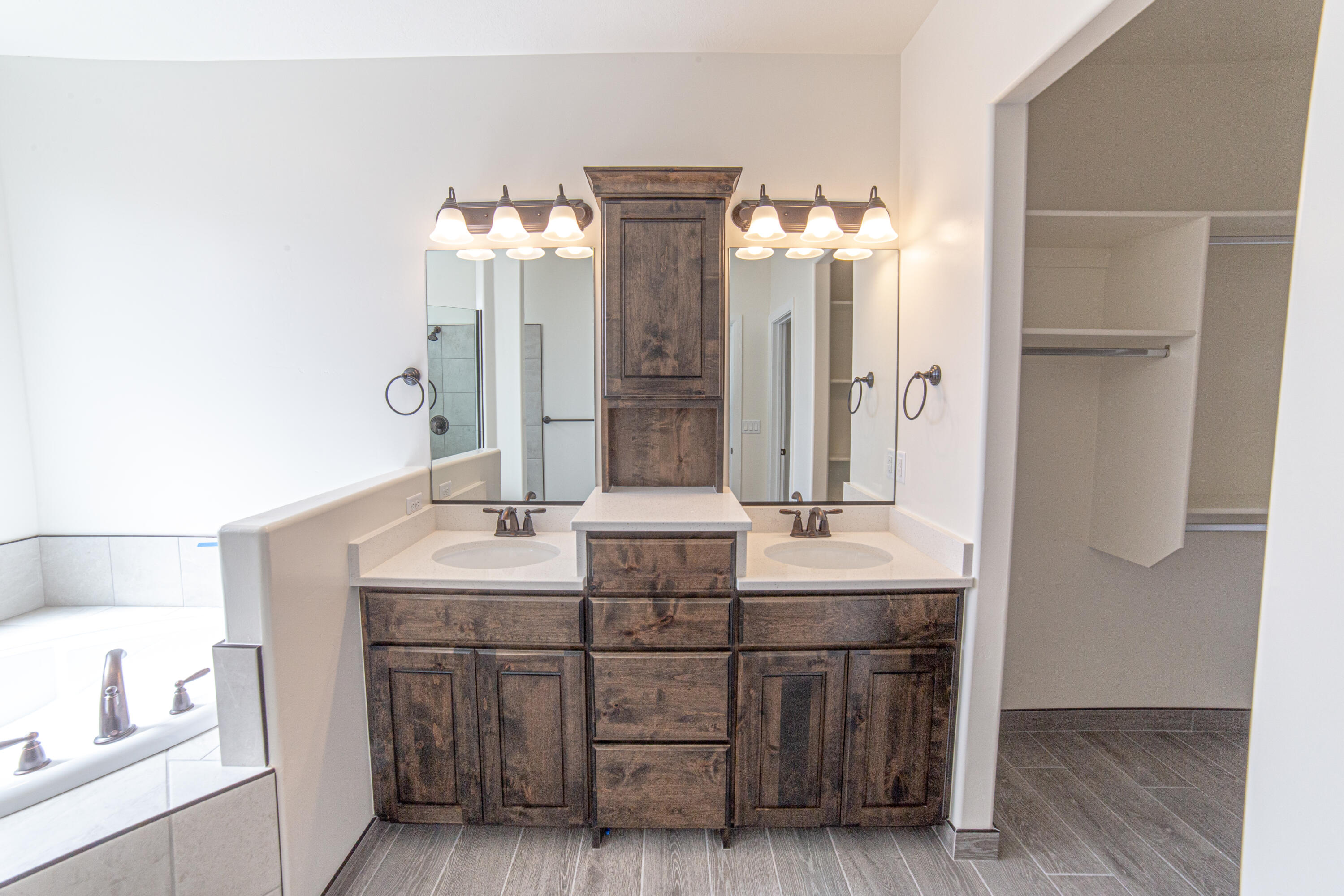 SKY VALLEY - Residential