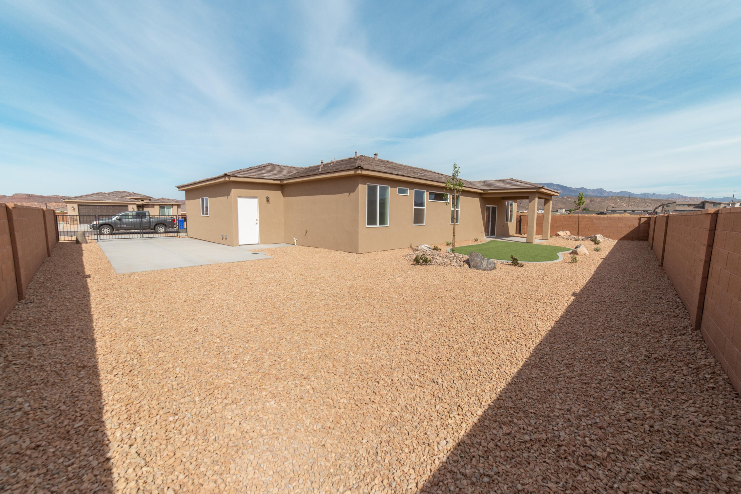 SKY VALLEY - Residential