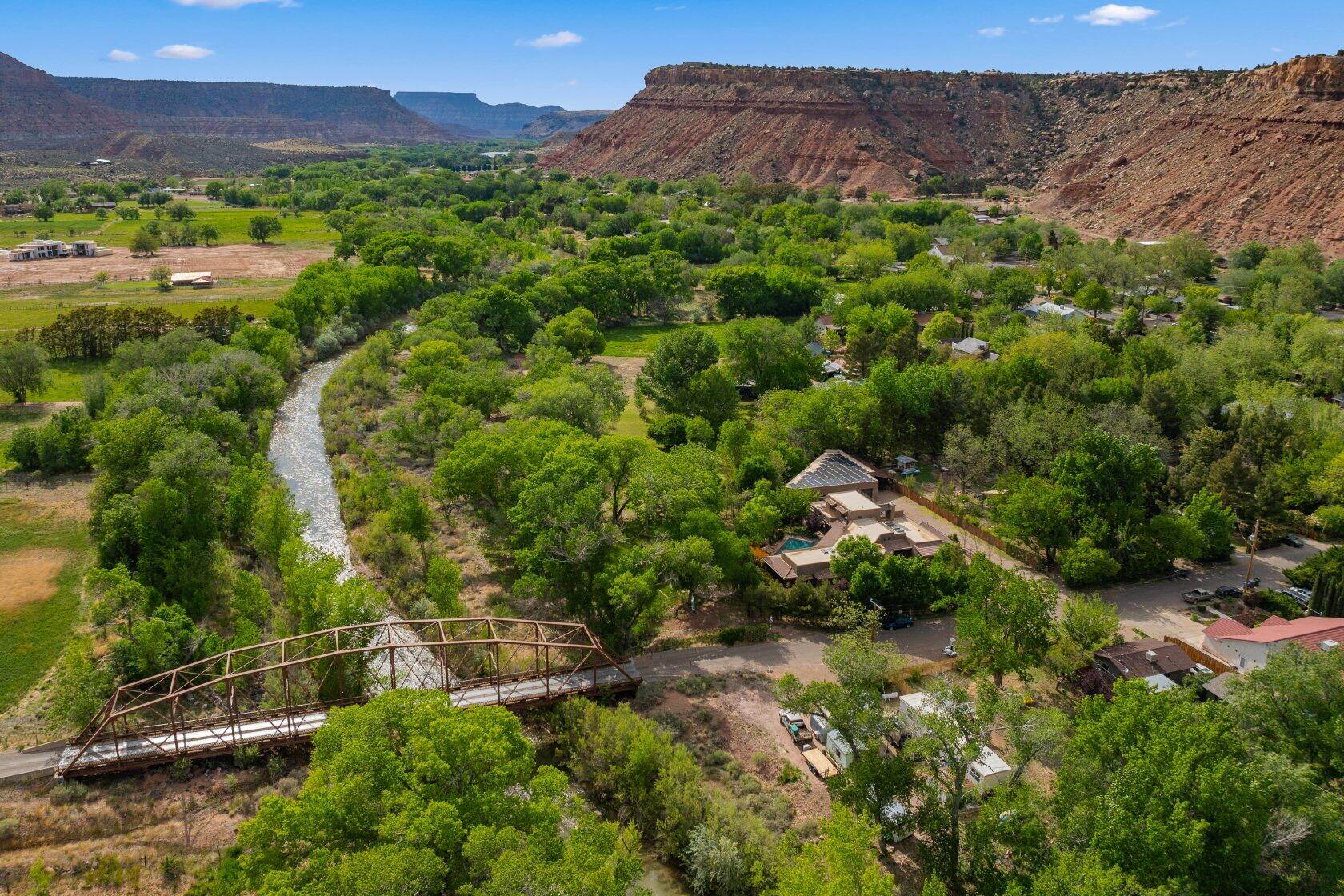 ROCKVILLE TOWNSITE - Residential