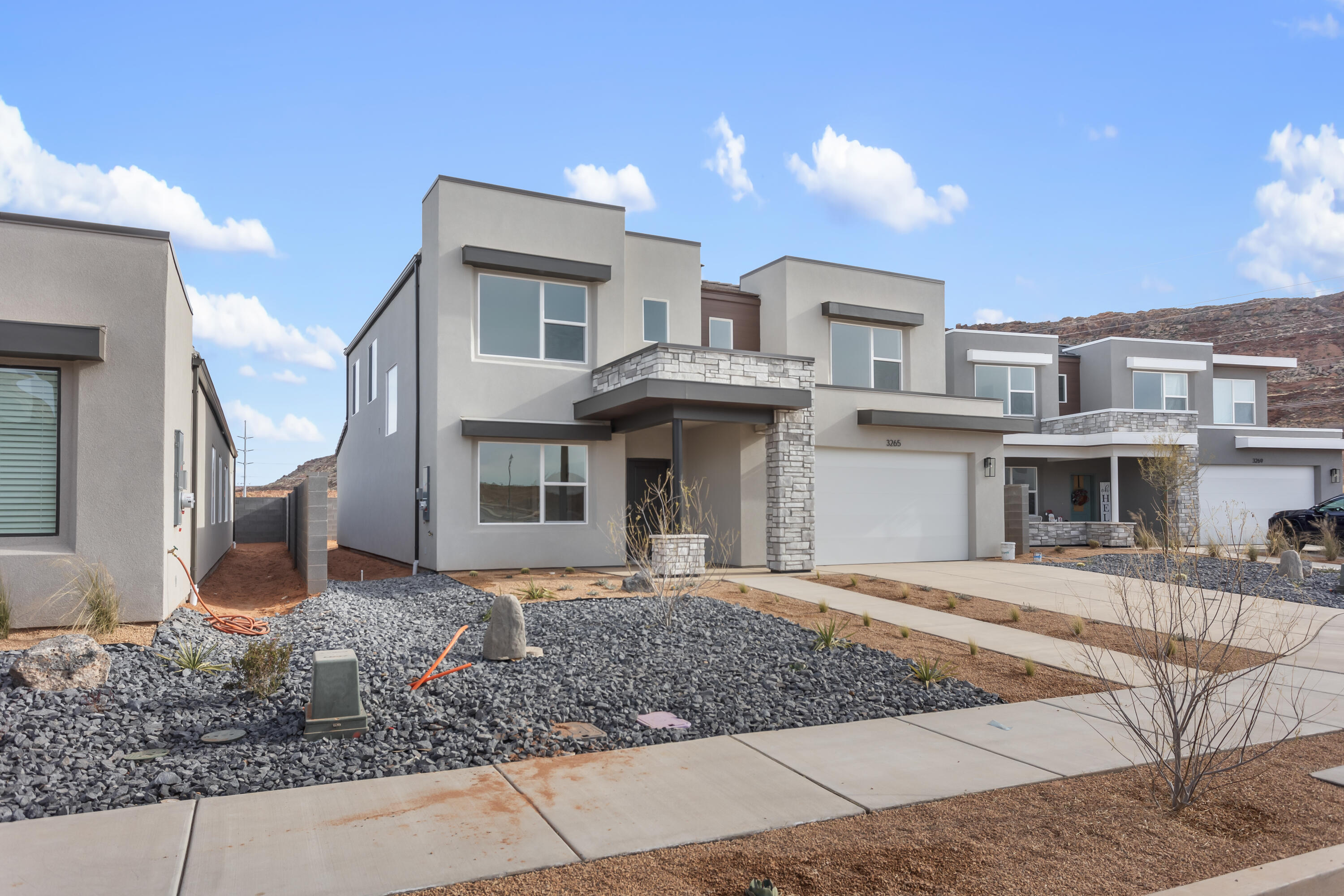 STANDING ROCK WEST AT LONG VALLEY - Residential