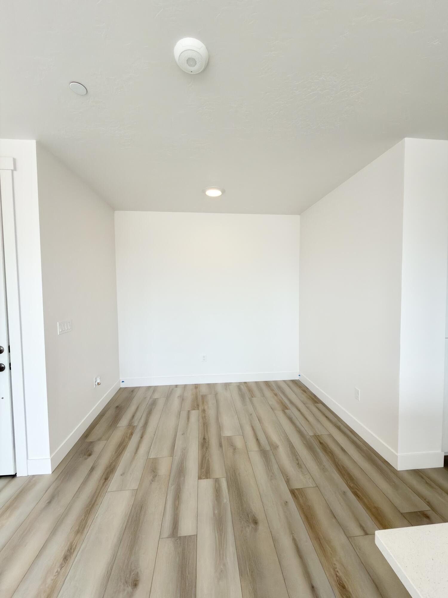 AUBURN HILLS - Residential