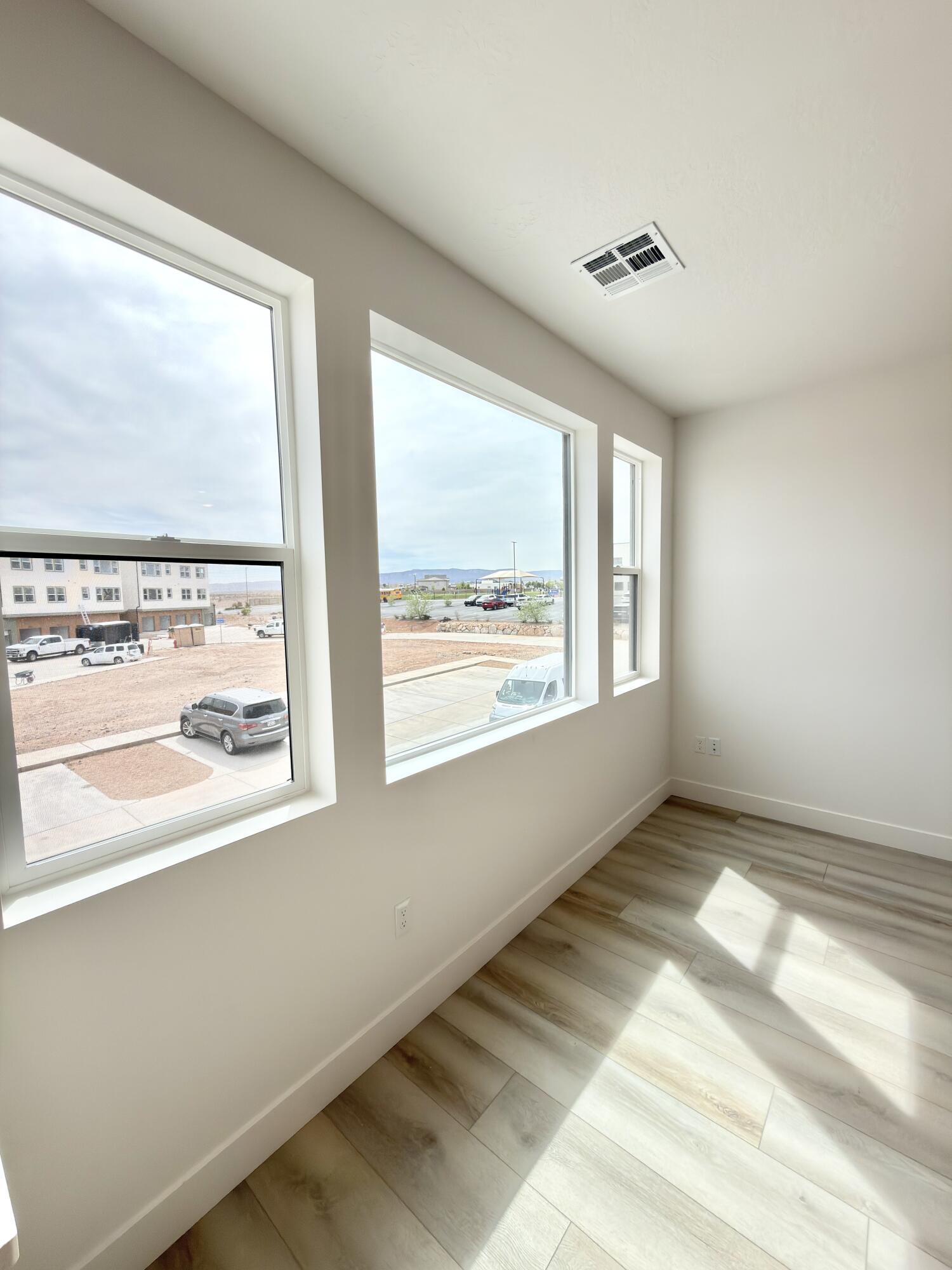 AUBURN HILLS - Residential