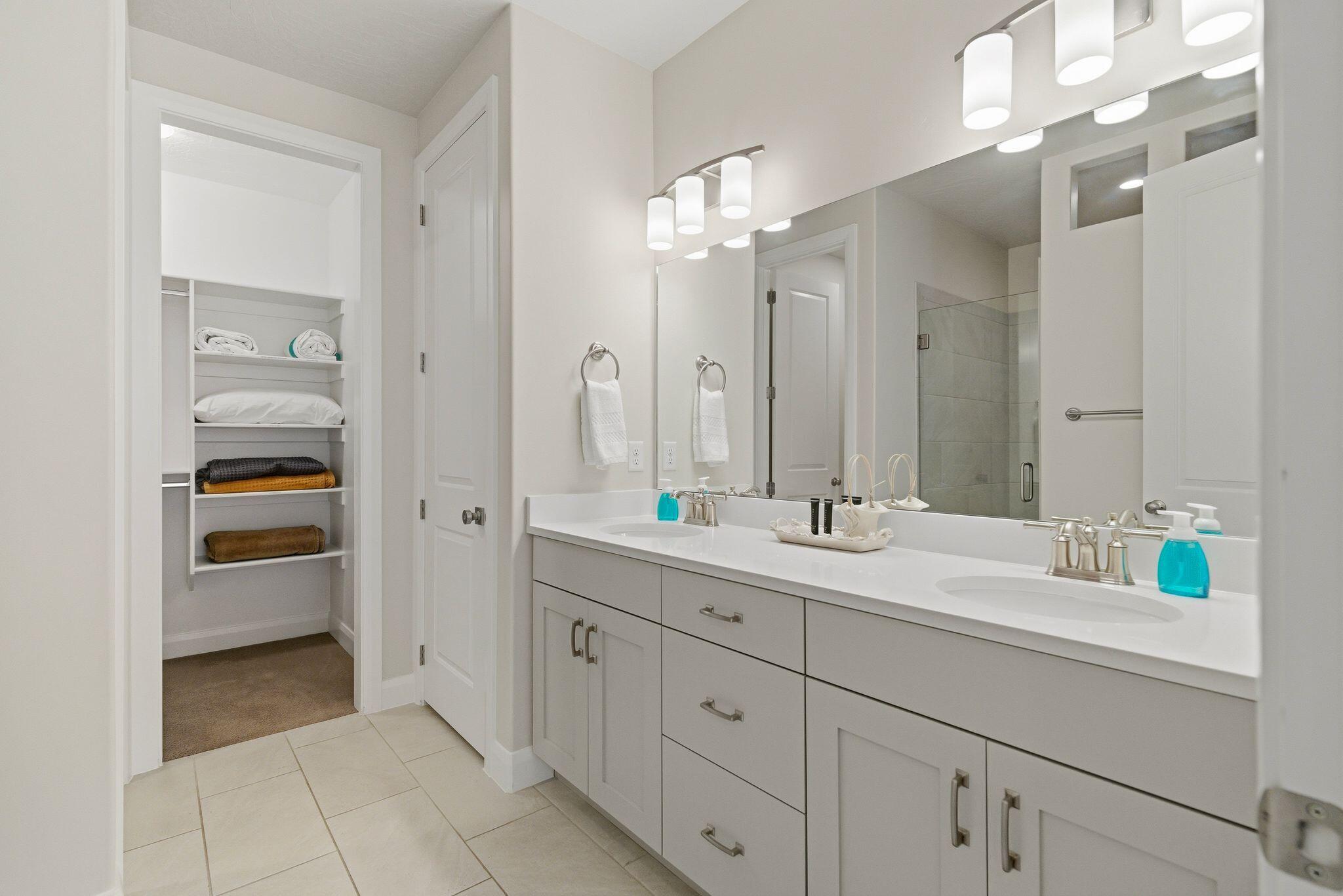 ESCONDIDO AT SIENNA HILLS - Residential