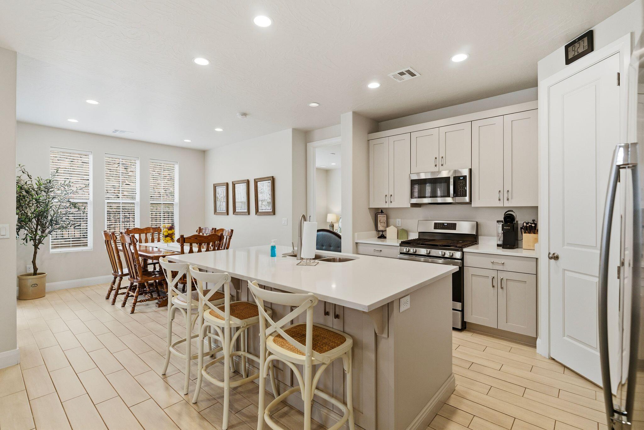 ESCONDIDO AT SIENNA HILLS - Residential