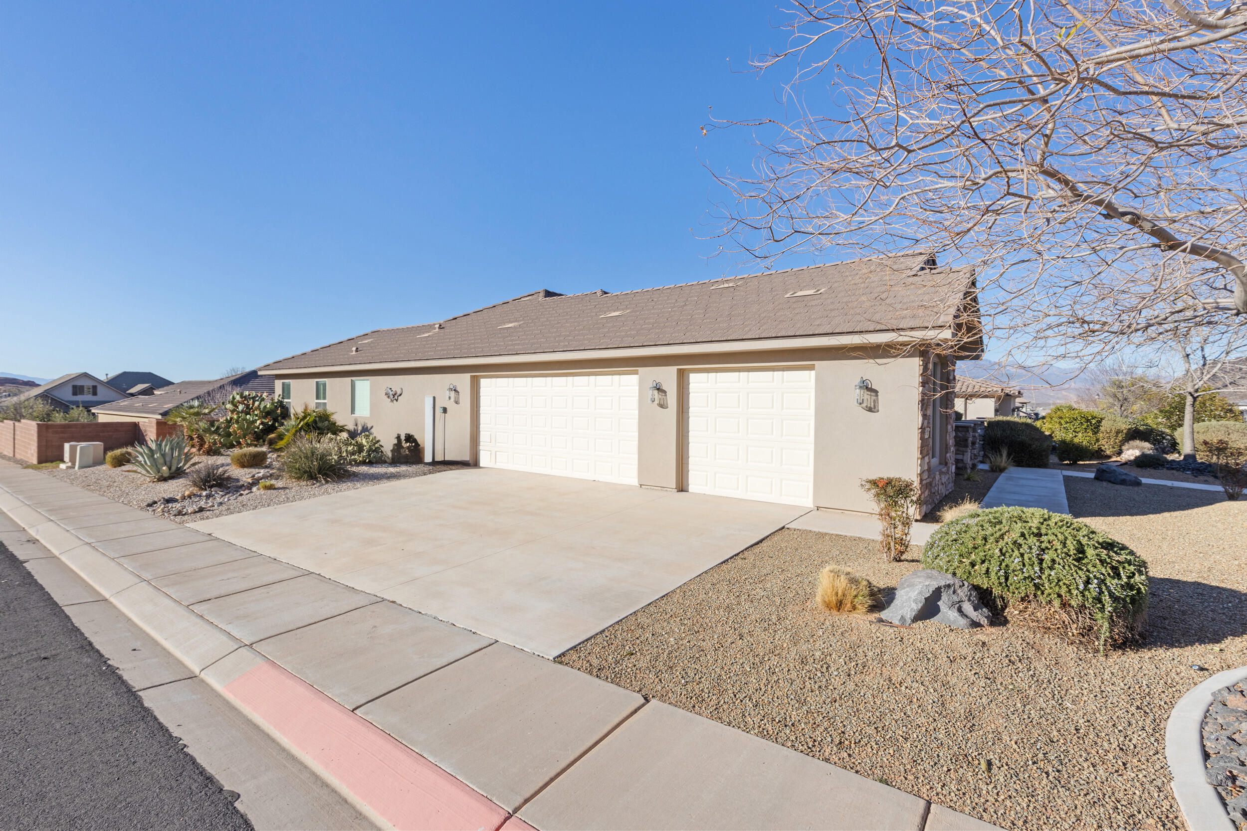 DIXIE SPRINGS - Residential