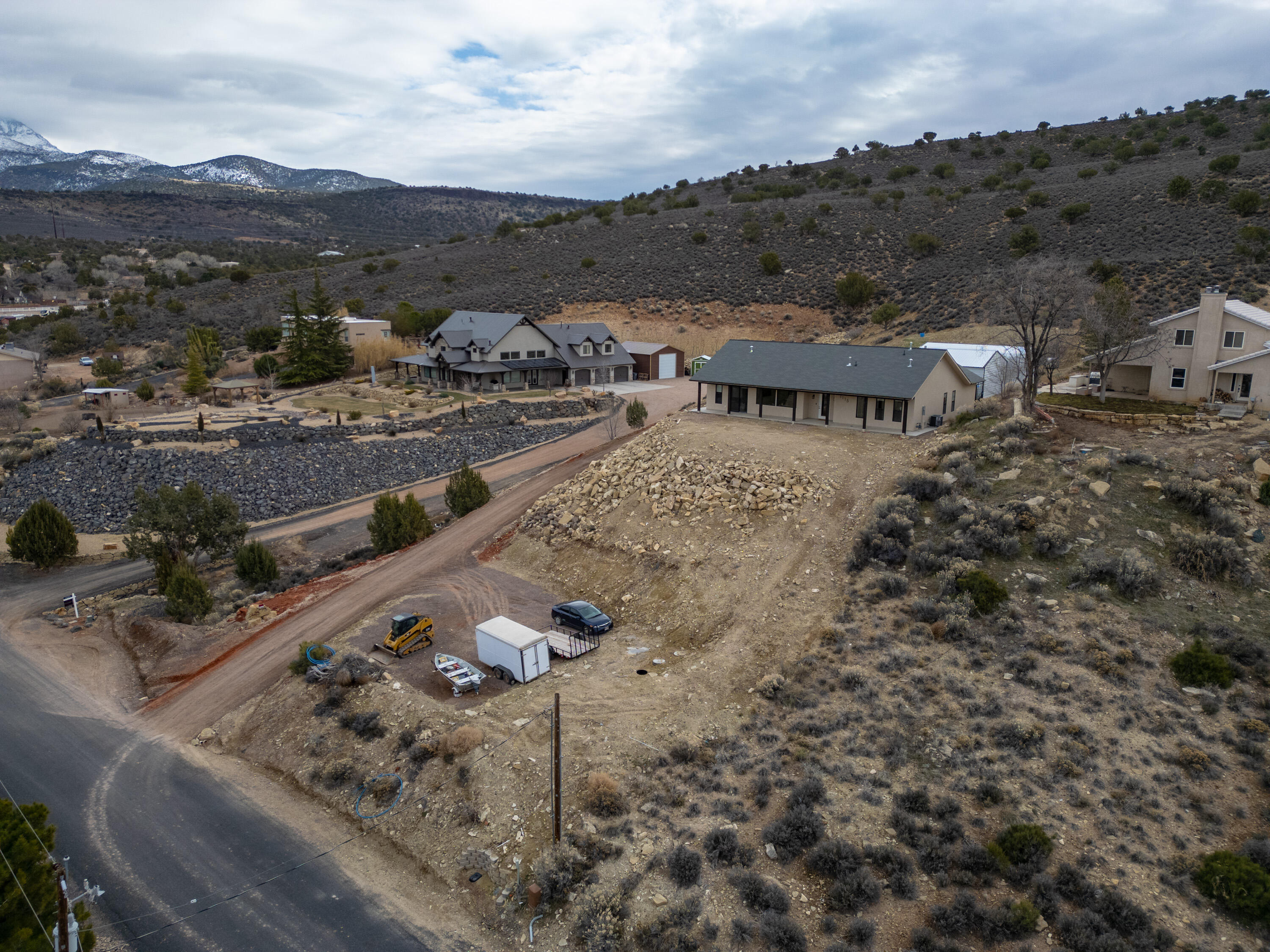 DIAMOND VALLEY ACRES - Residential