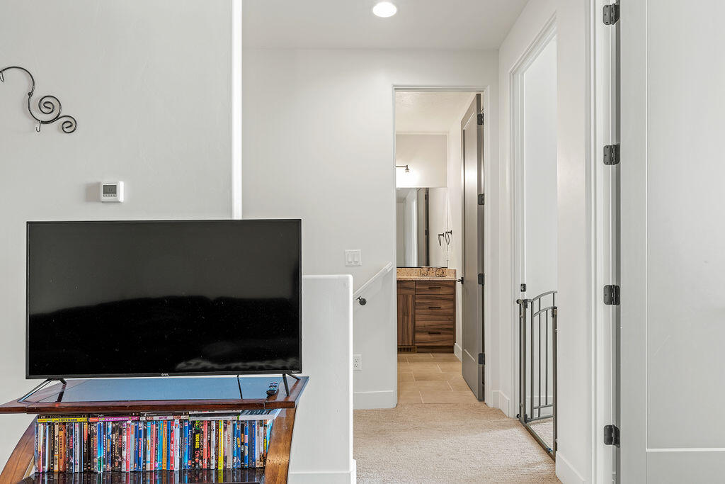 SAGE VILLAS - Residential