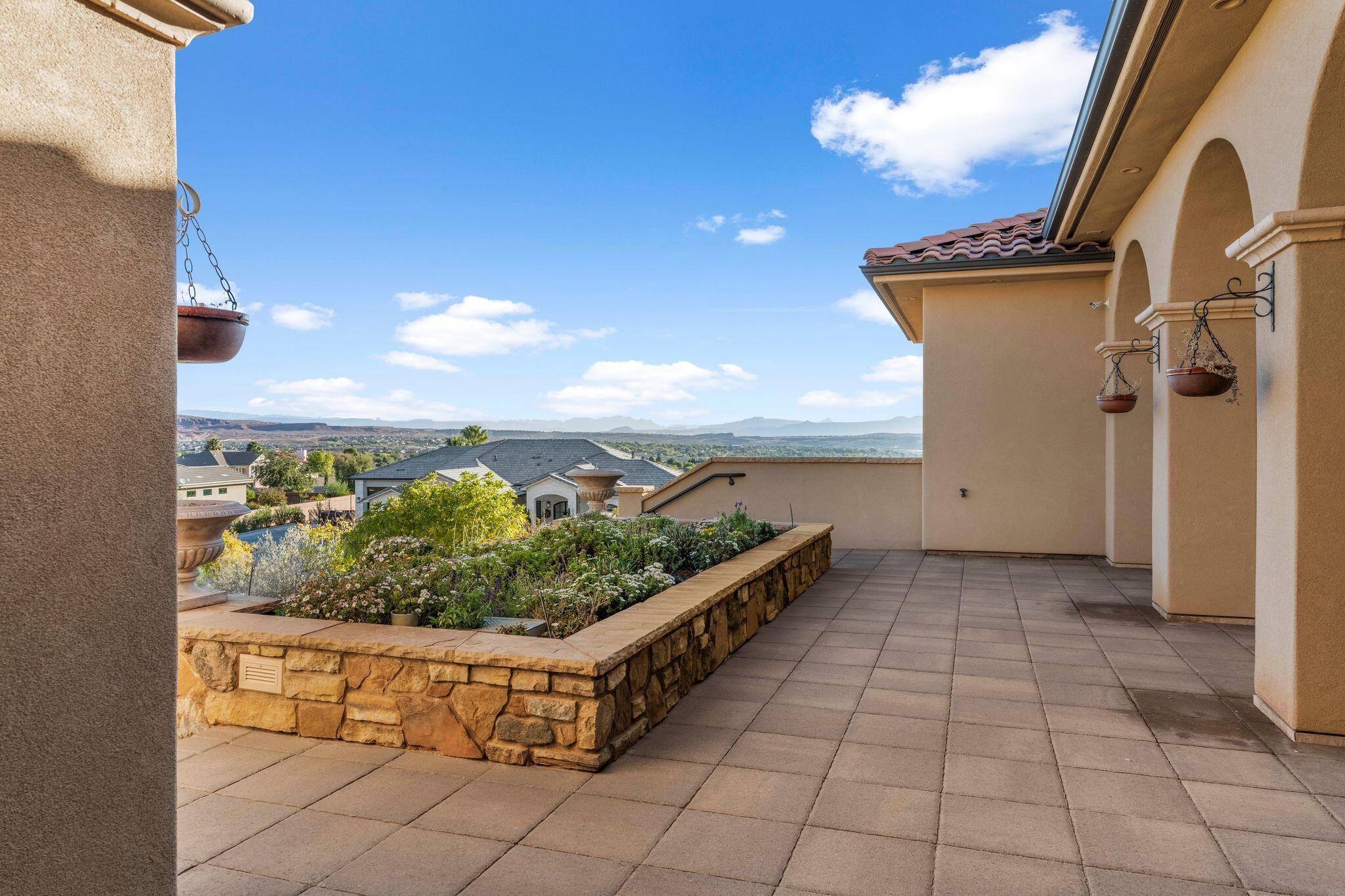 WESTGATE HILLS - Residential