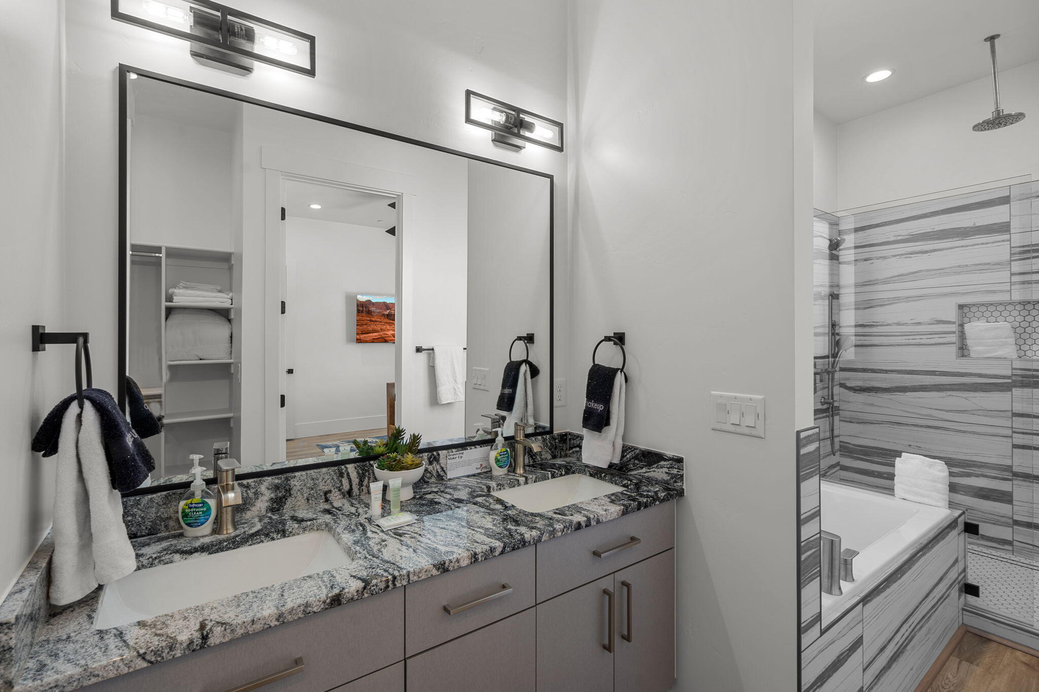 DIXIE SPRINGS - Residential