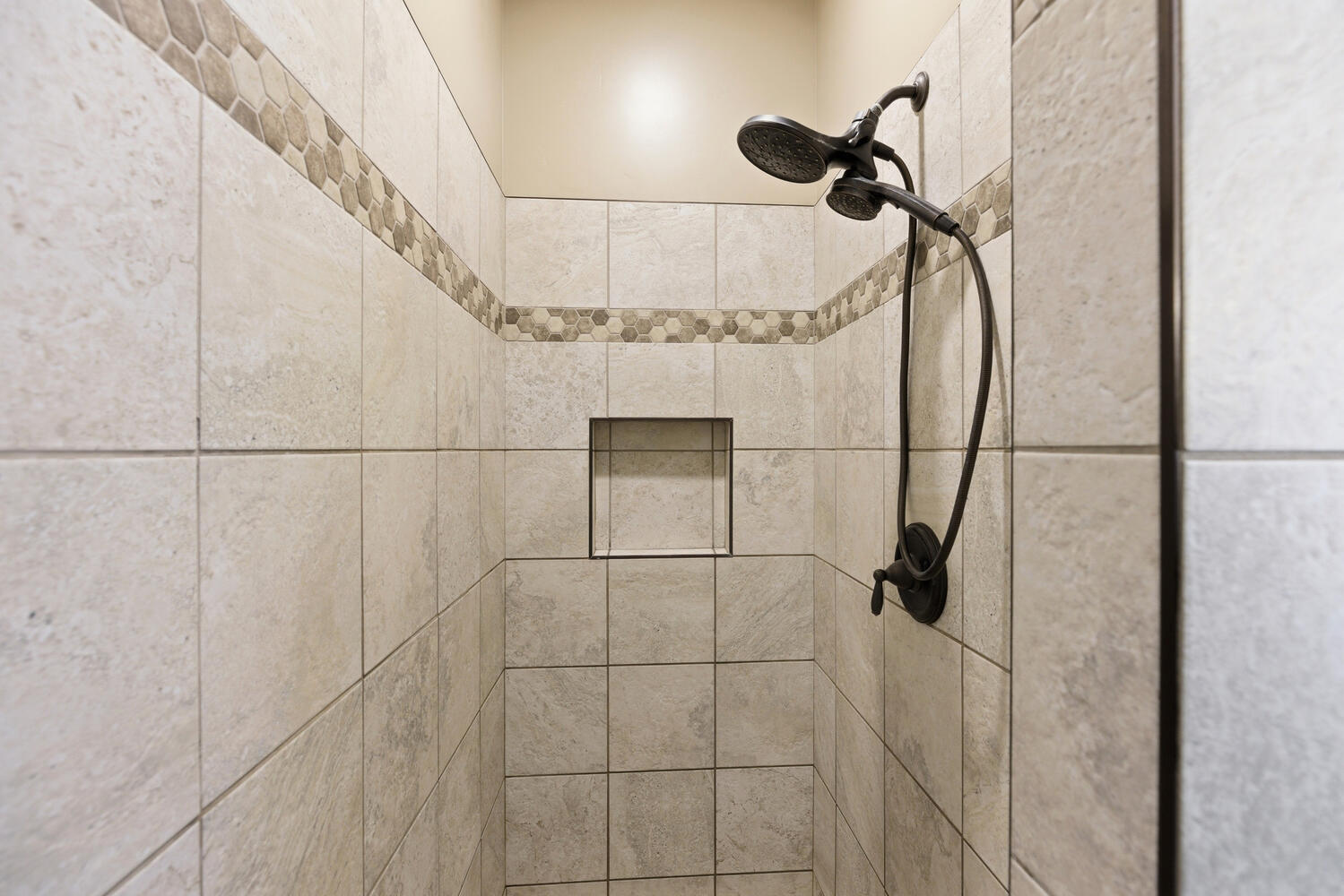 FROG HOLLOW - Residential