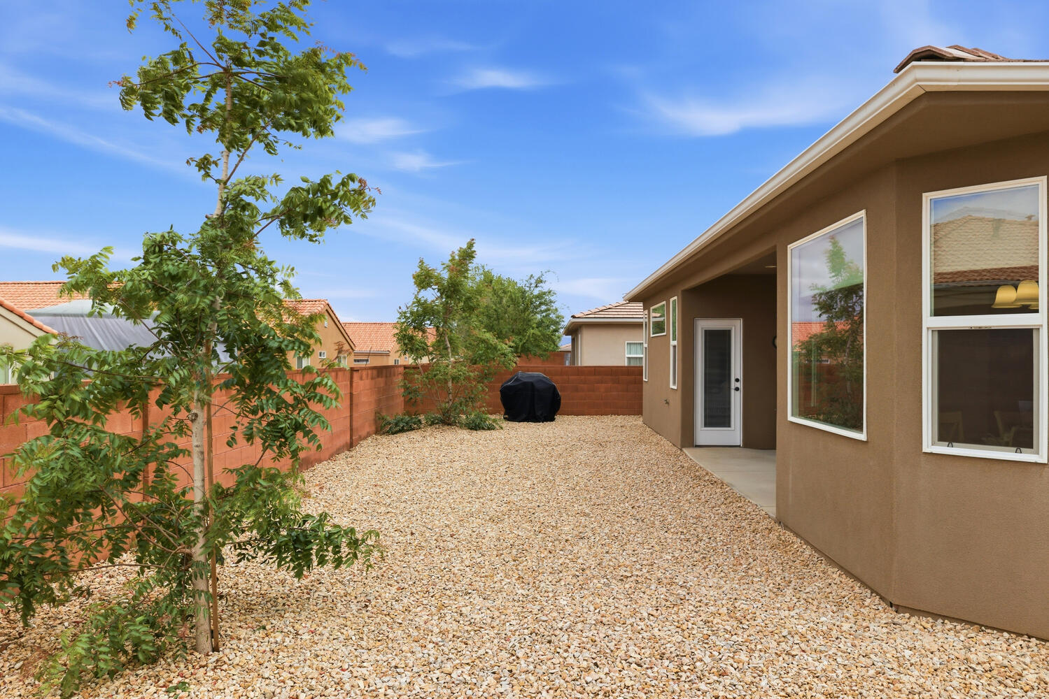 FROG HOLLOW - Residential