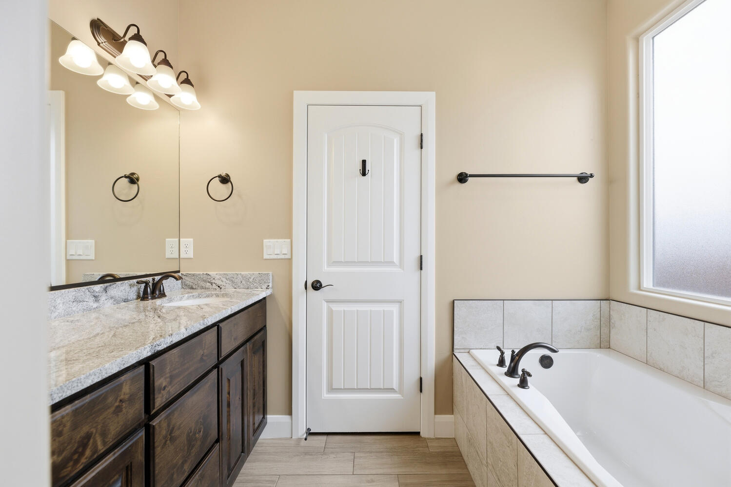 FROG HOLLOW - Residential