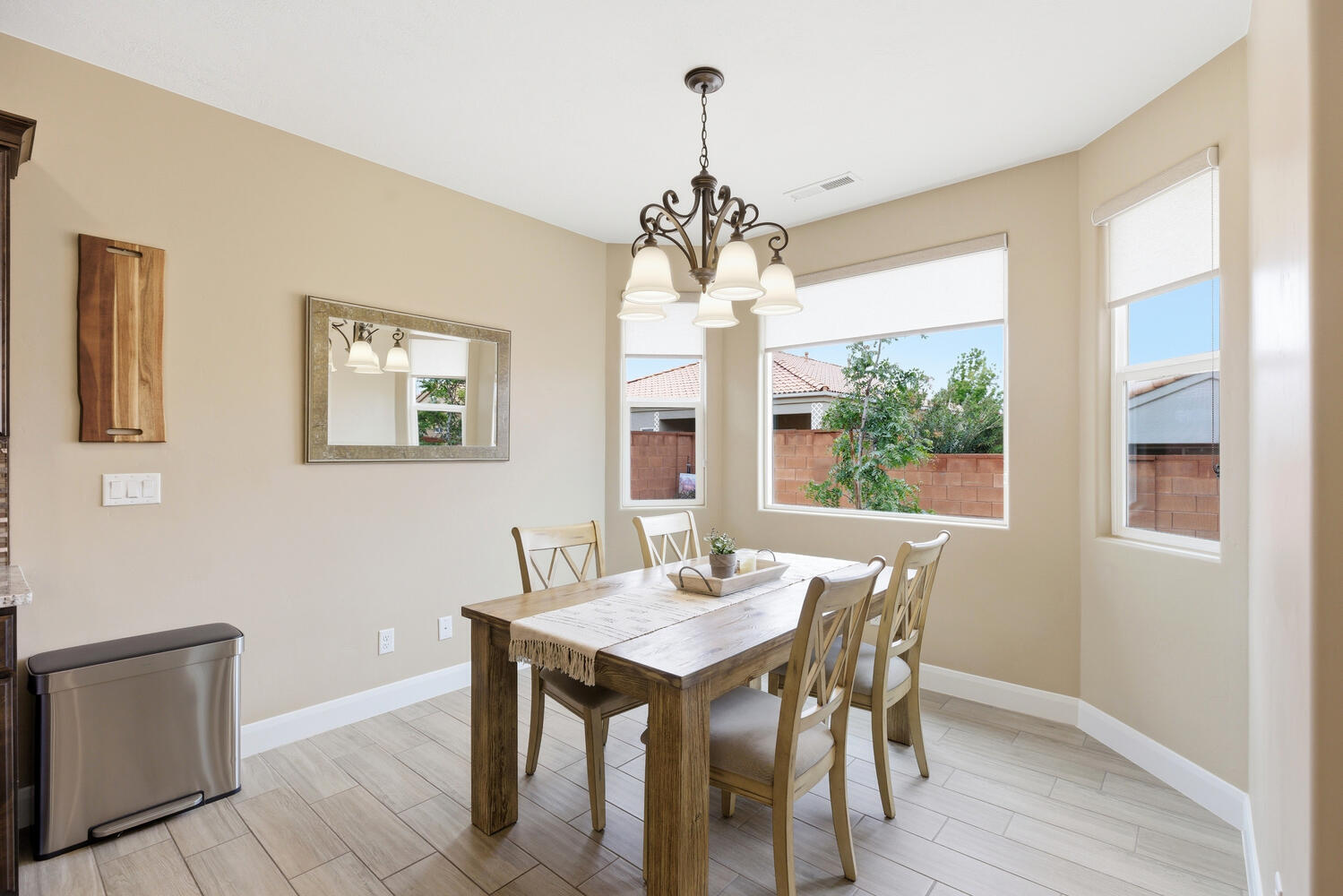 FROG HOLLOW - Residential