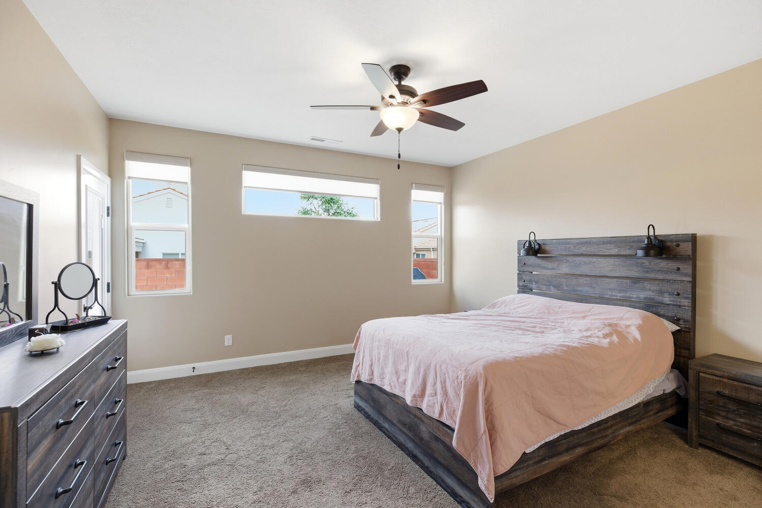 FROG HOLLOW - Residential