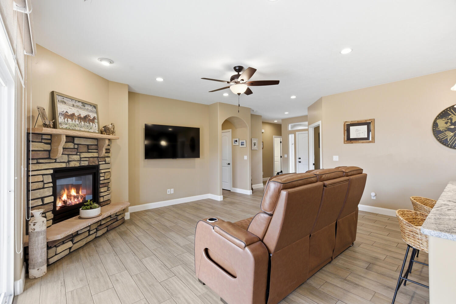 FROG HOLLOW - Residential