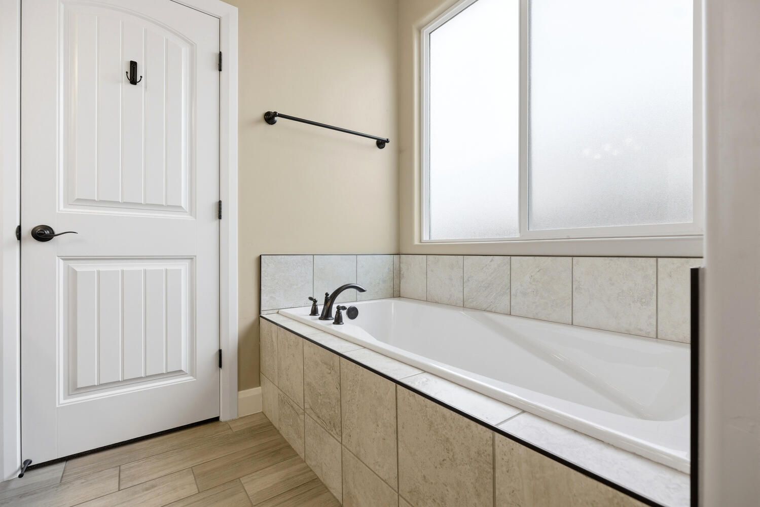 FROG HOLLOW - Residential