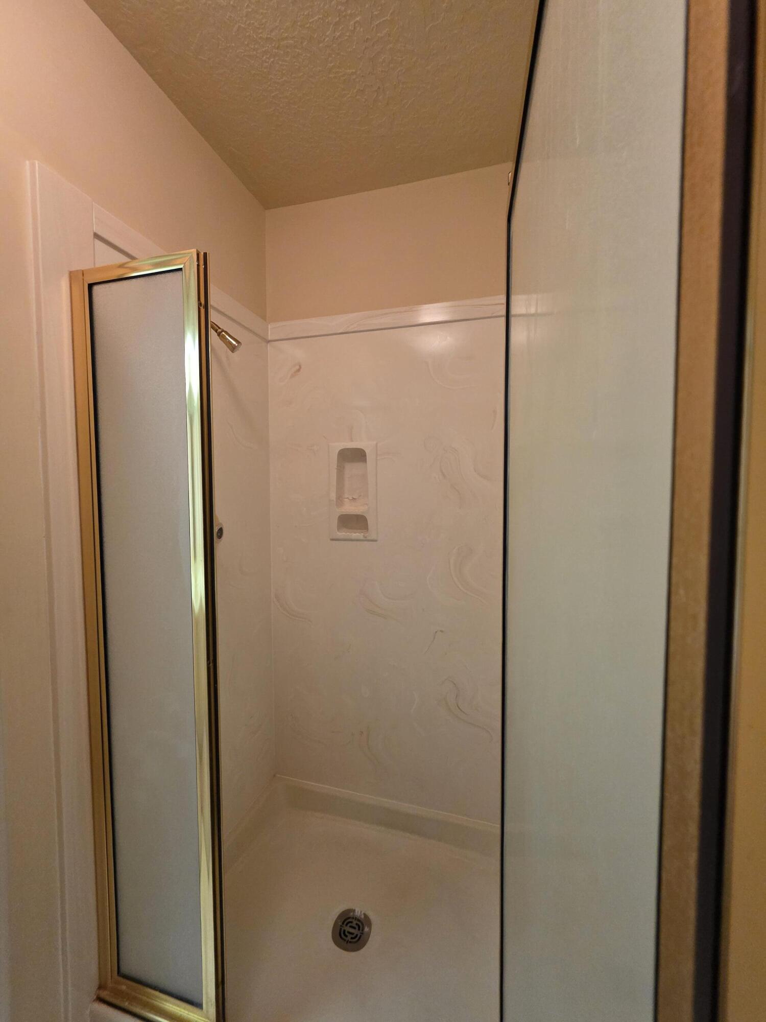 WILLOW RUN RESORT CONDOS - Residential