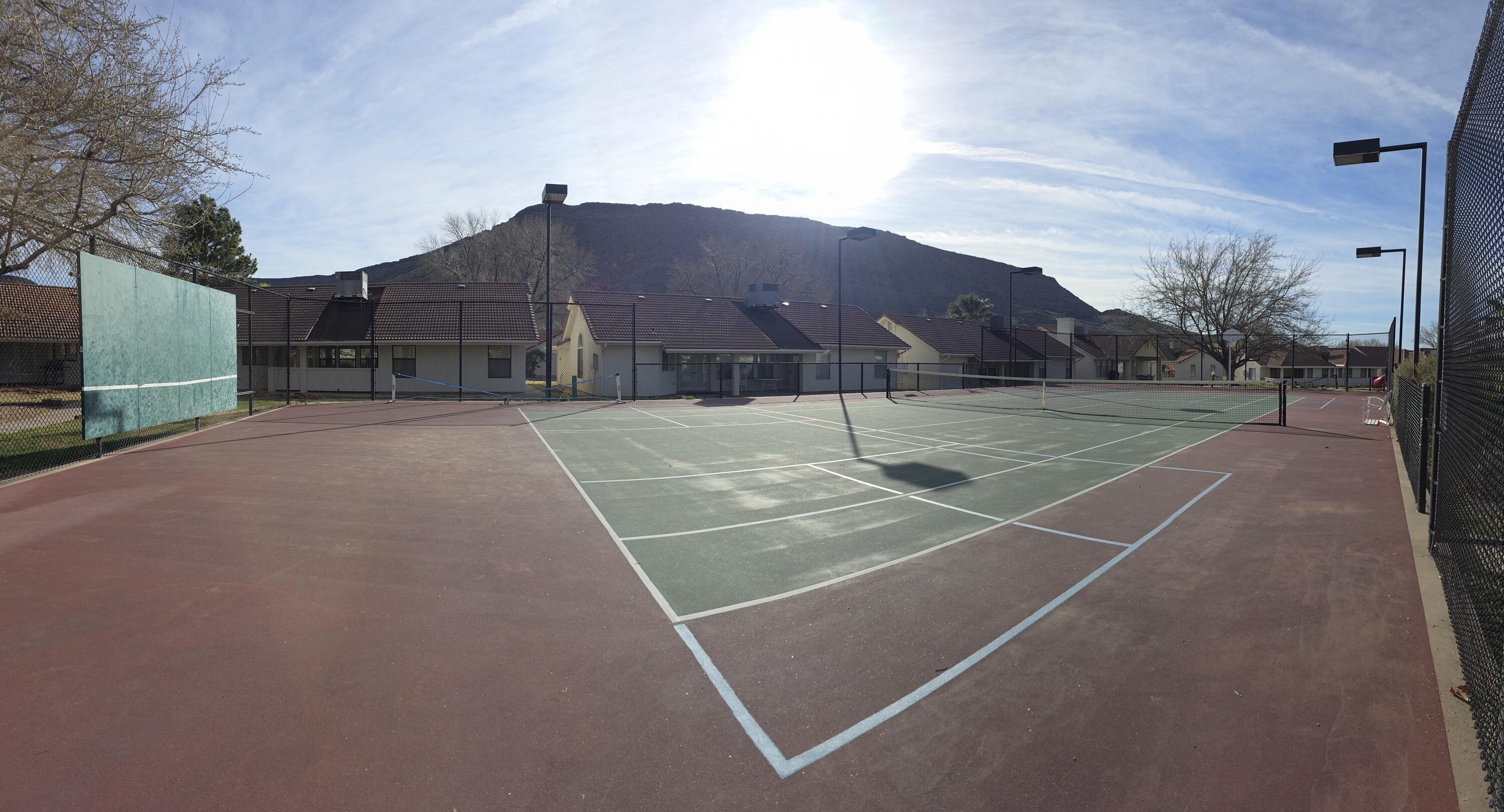 WILLOW RUN RESORT CONDOS - Residential