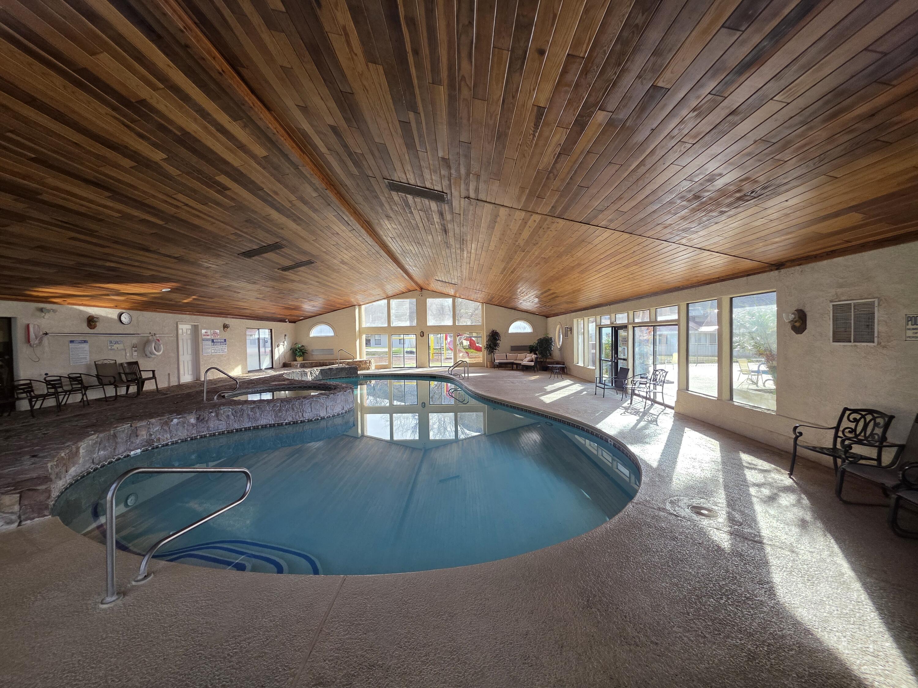 WILLOW RUN RESORT CONDOS - Residential