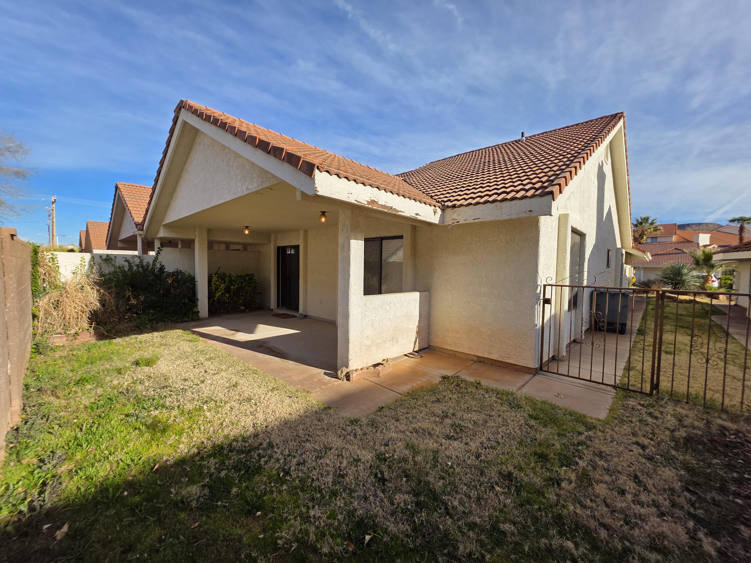 WILLOW RUN RESORT CONDOS - Residential