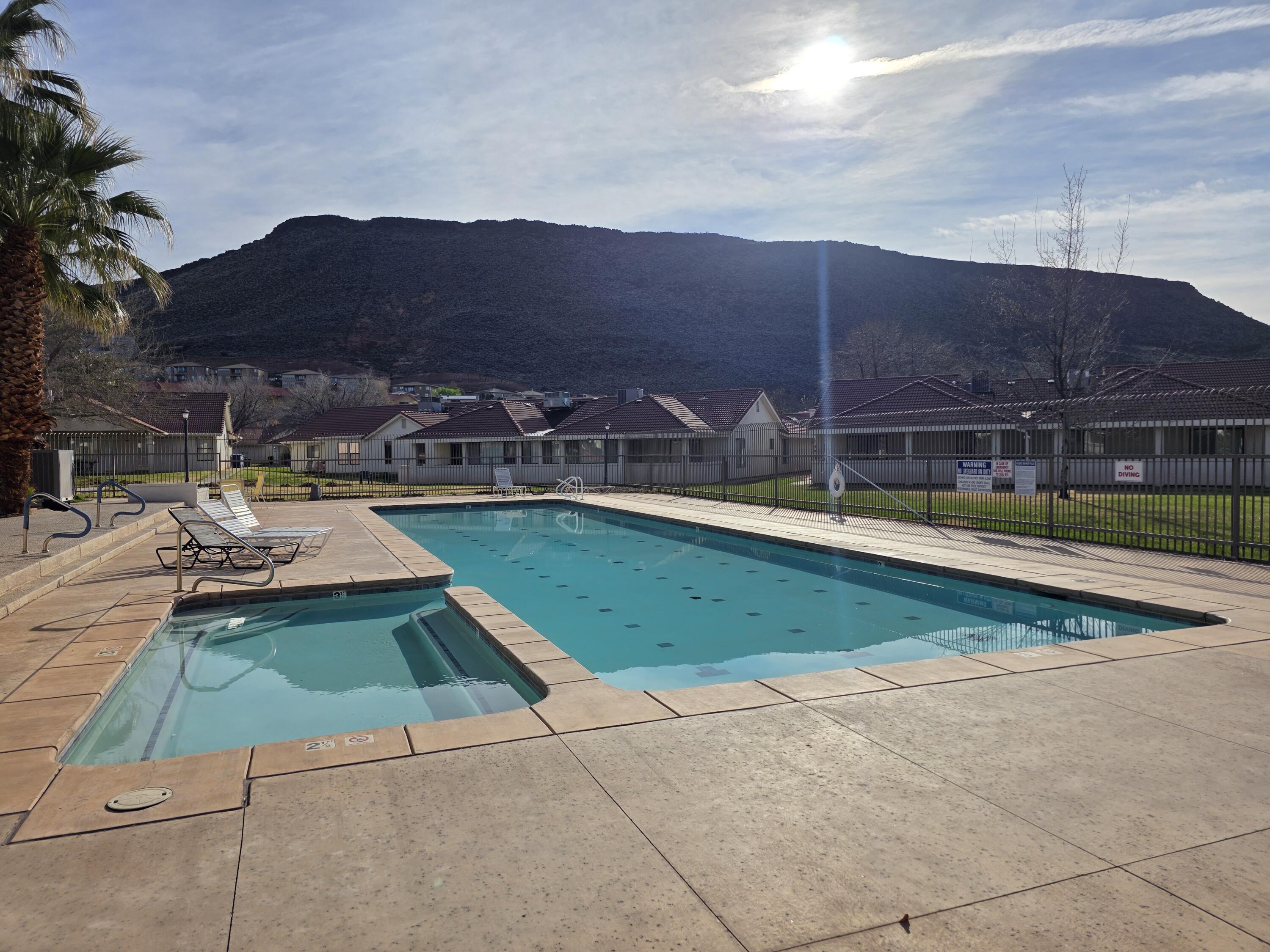 WILLOW RUN RESORT CONDOS - Residential