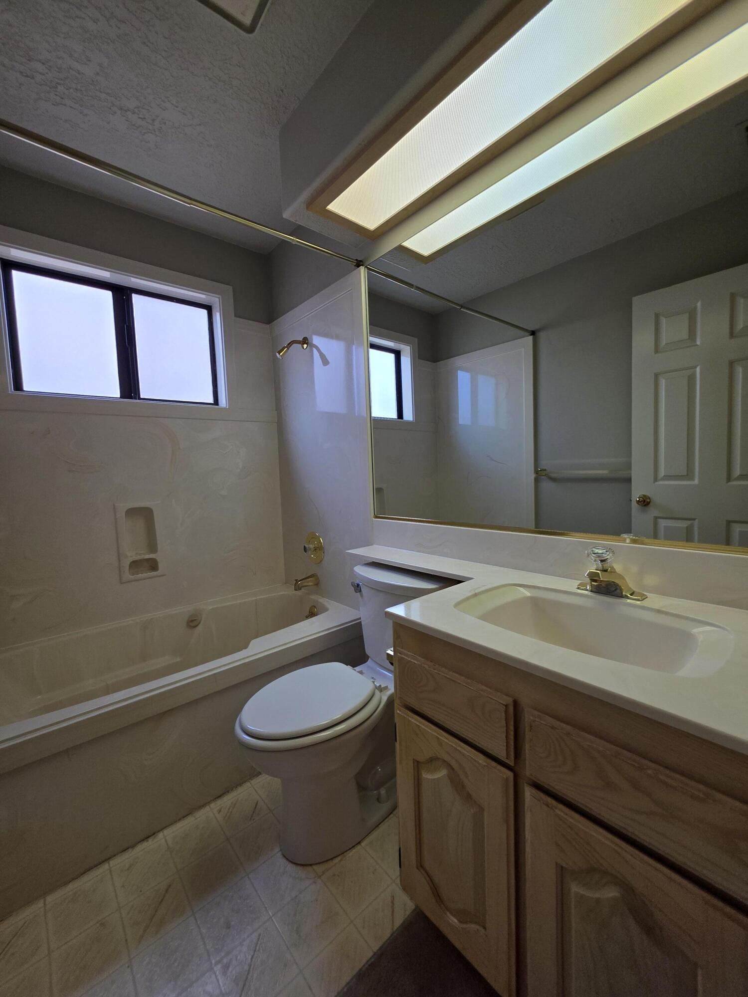 WILLOW RUN RESORT CONDOS - Residential