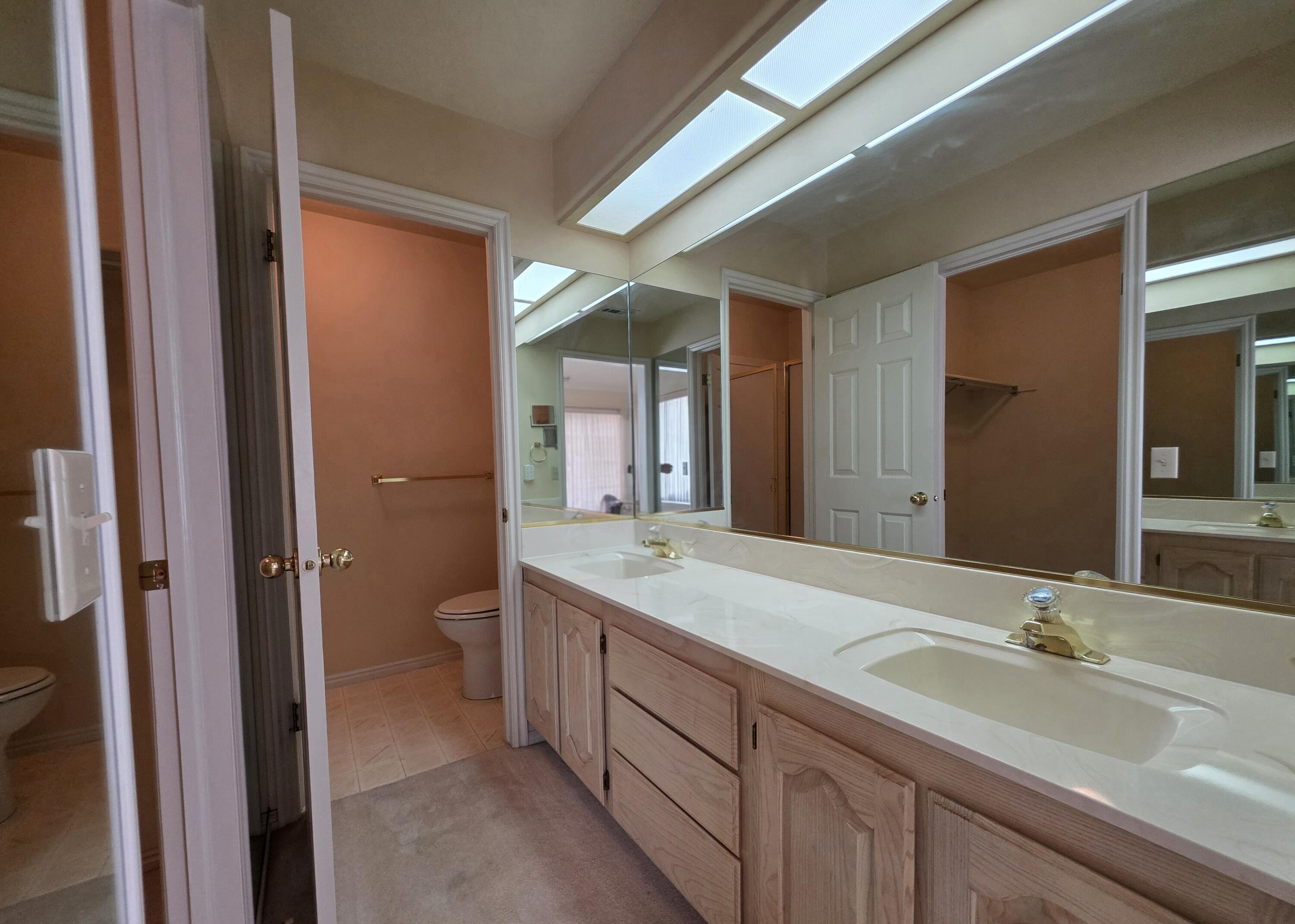 WILLOW RUN RESORT CONDOS - Residential