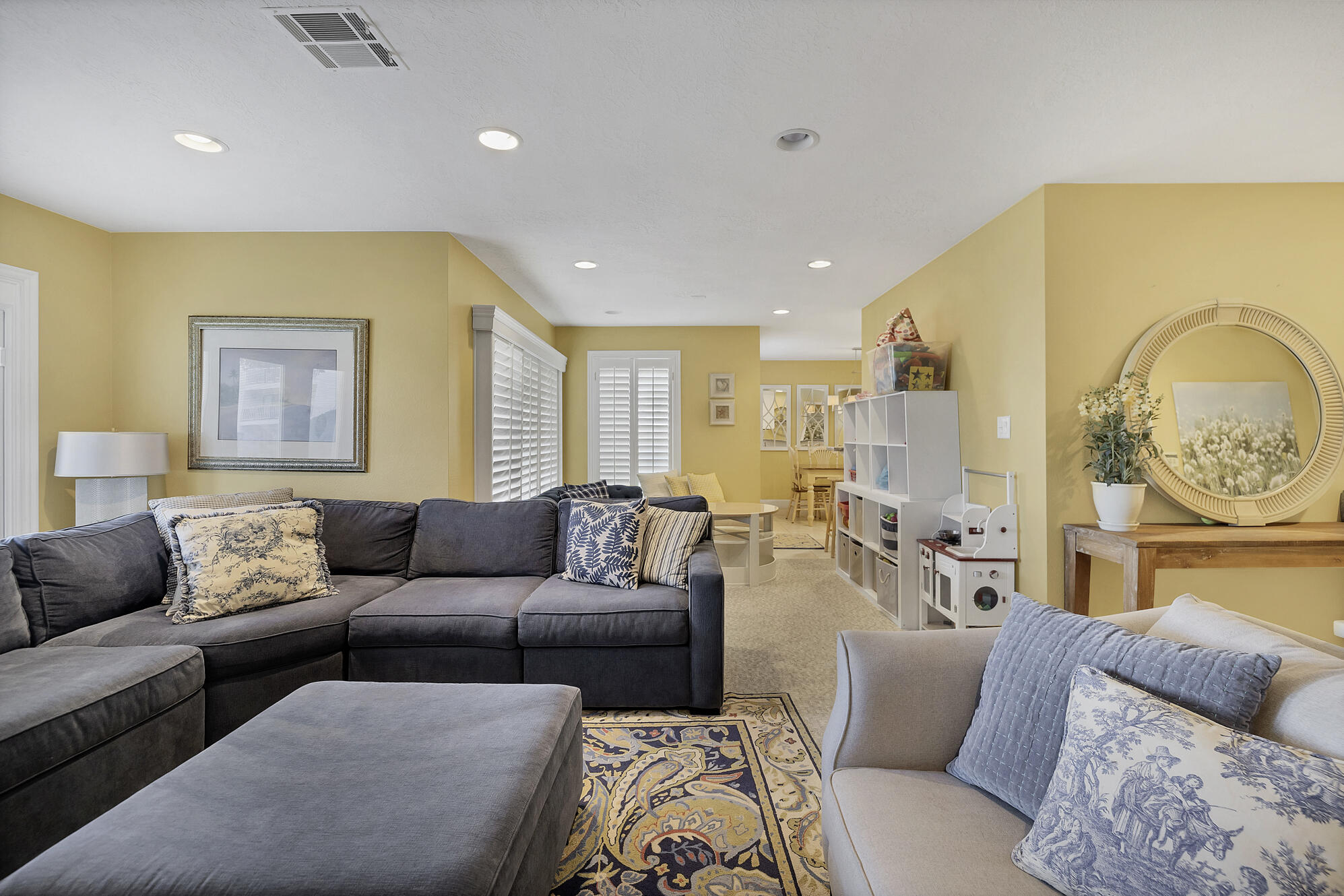 LAS PALMAS RESORT CONDOS - Residential