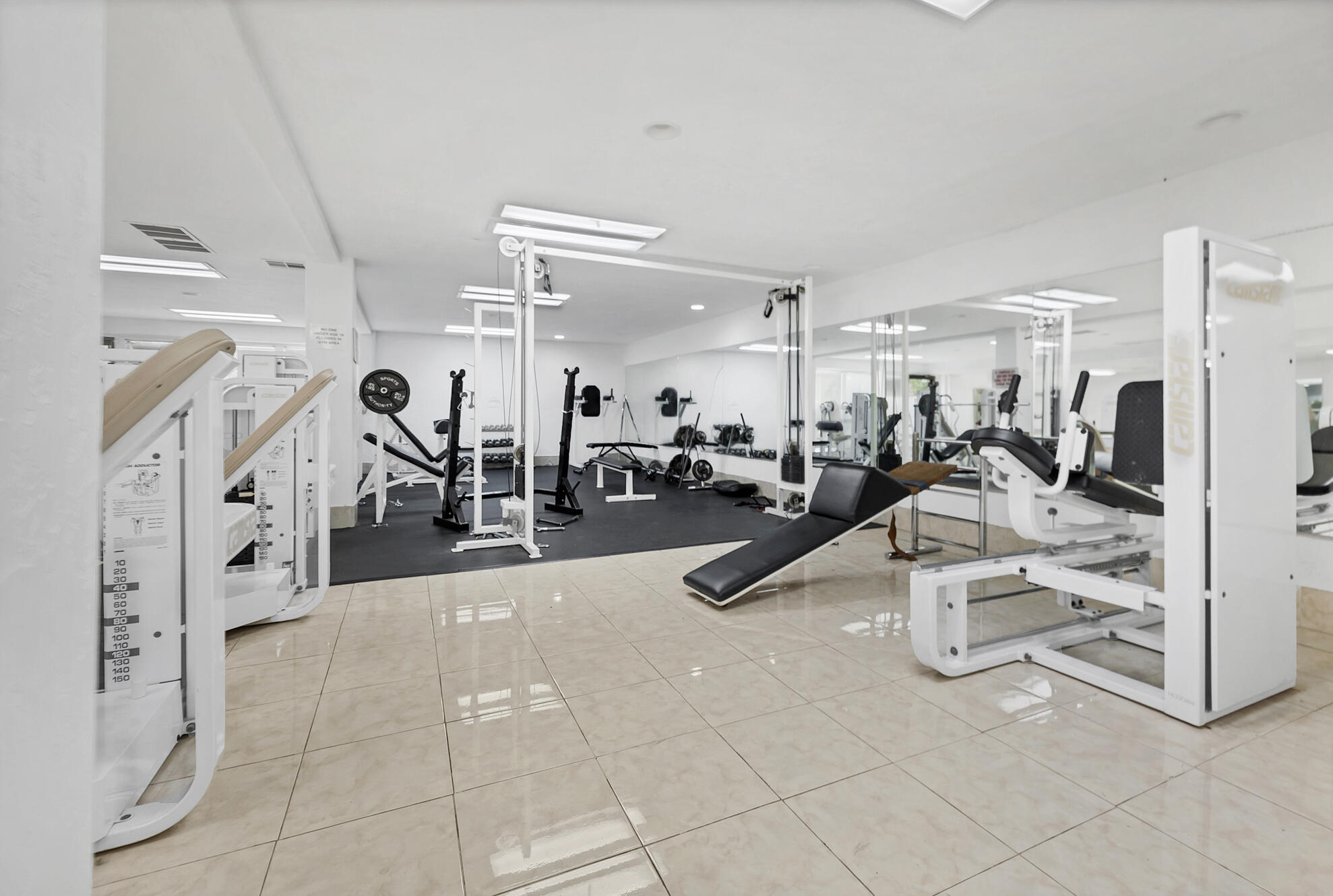 LAS PALMAS RESORT CONDOS - Residential