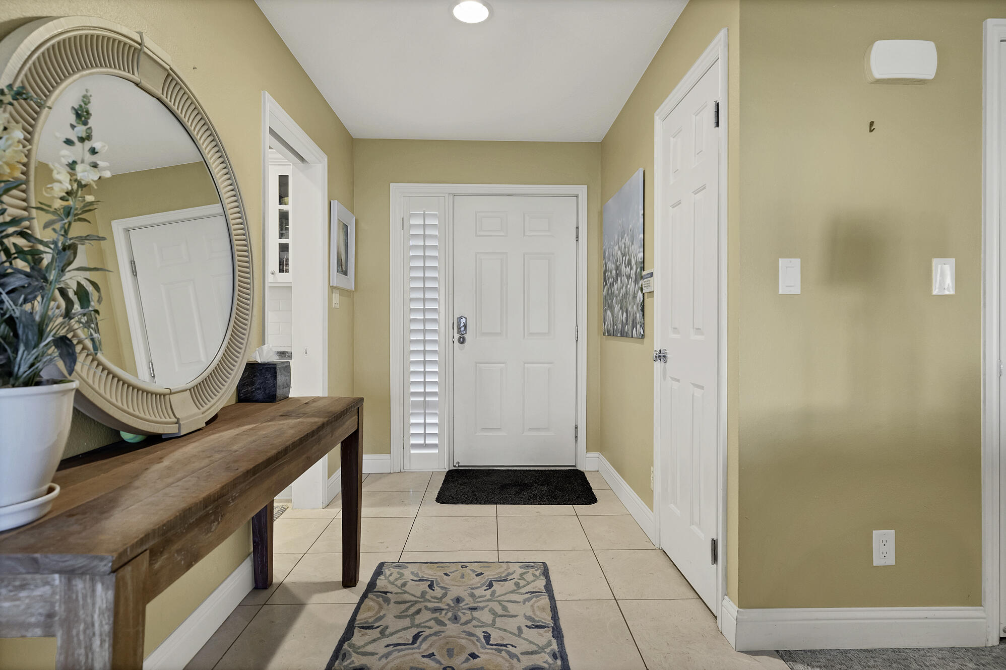 LAS PALMAS RESORT CONDOS - Residential