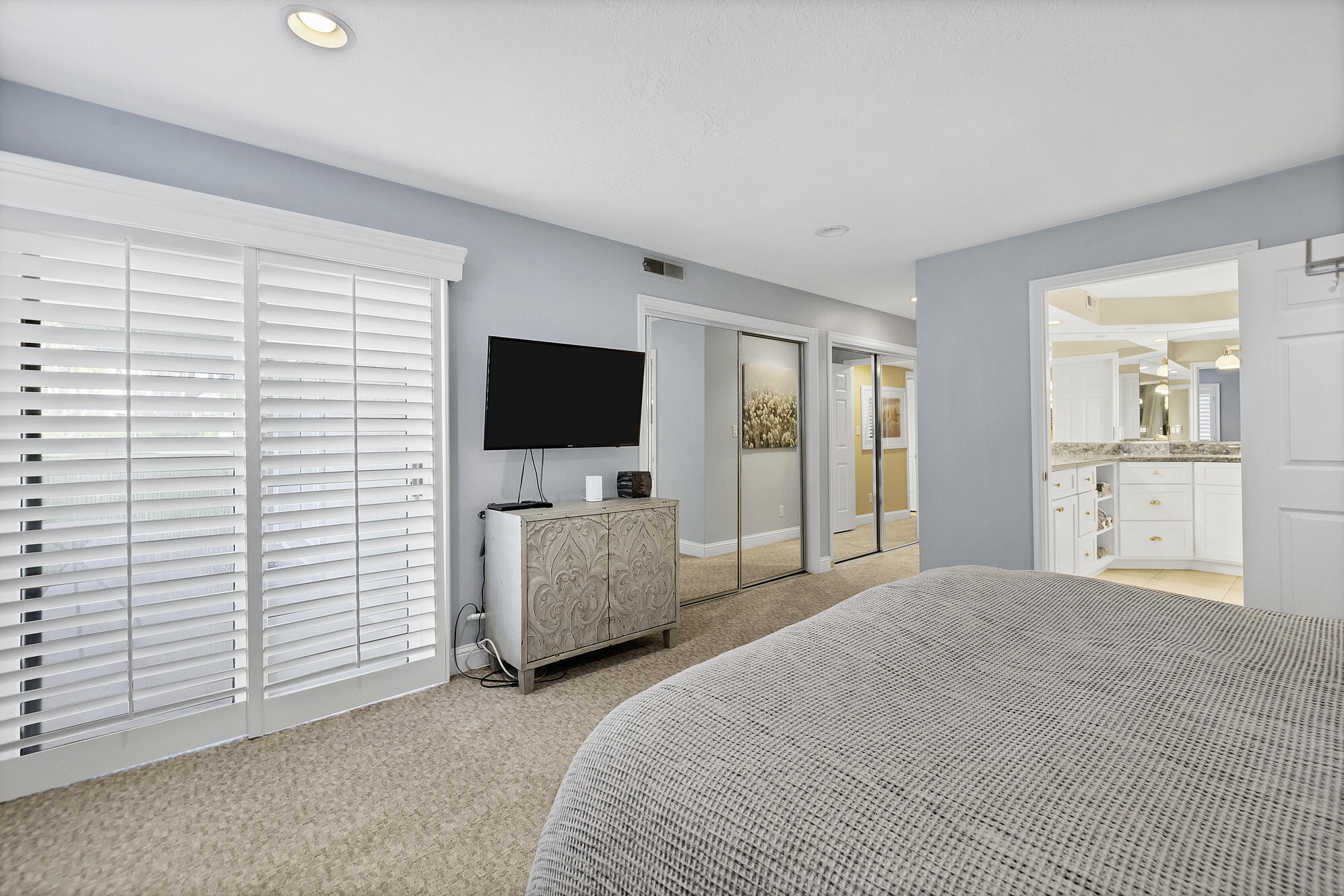 LAS PALMAS RESORT CONDOS - Residential