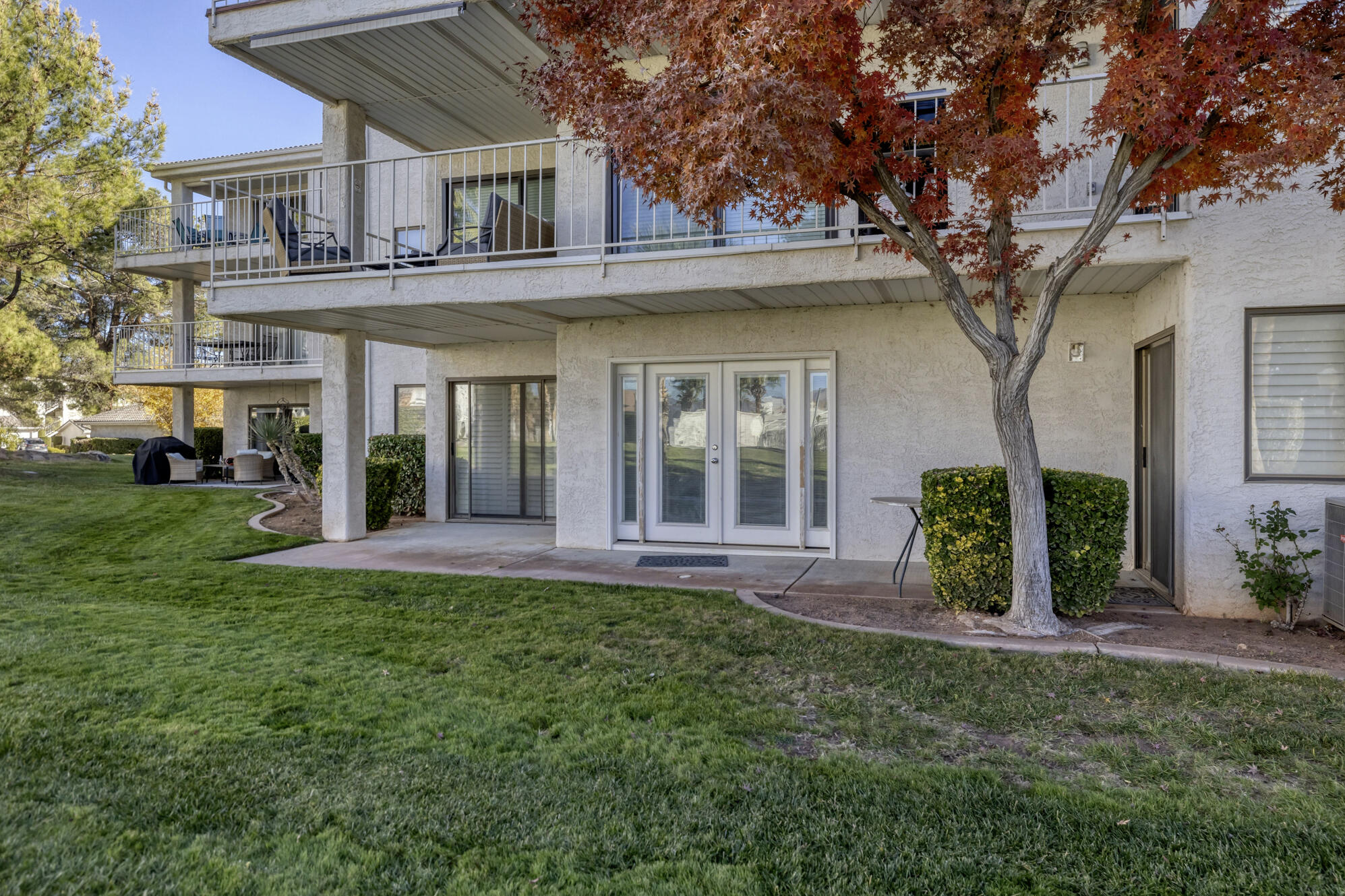 LAS PALMAS RESORT CONDOS - Residential