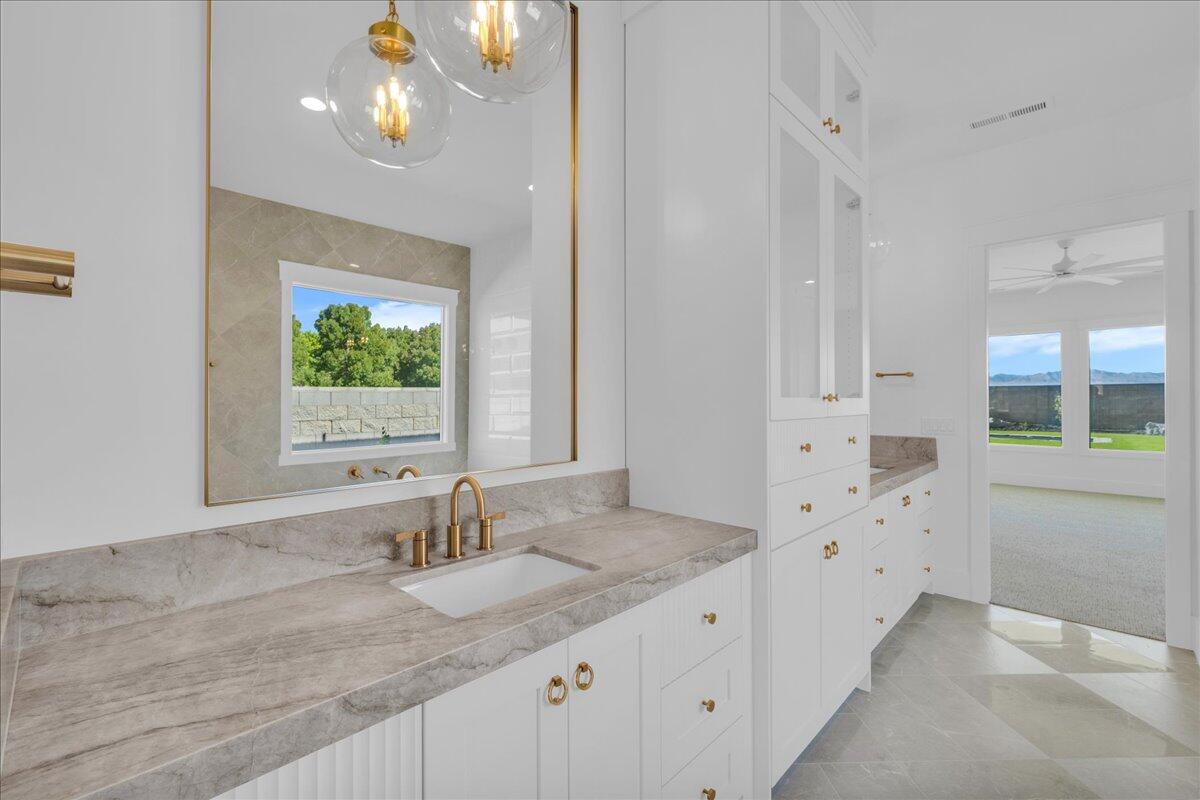 QUEENSRIDGE - Residential